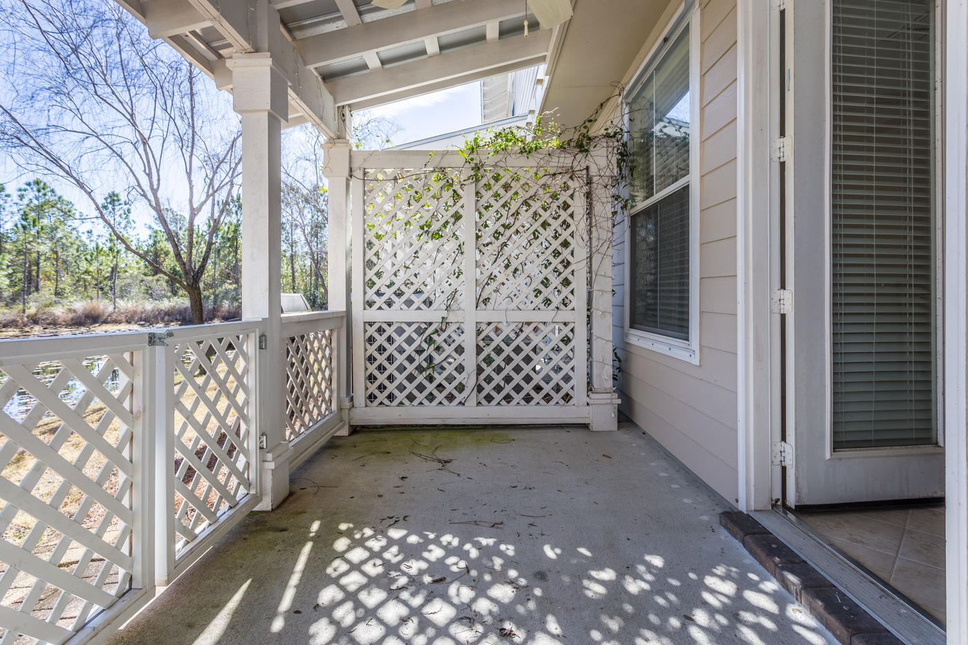 EAGLE BAY - Residential Lease