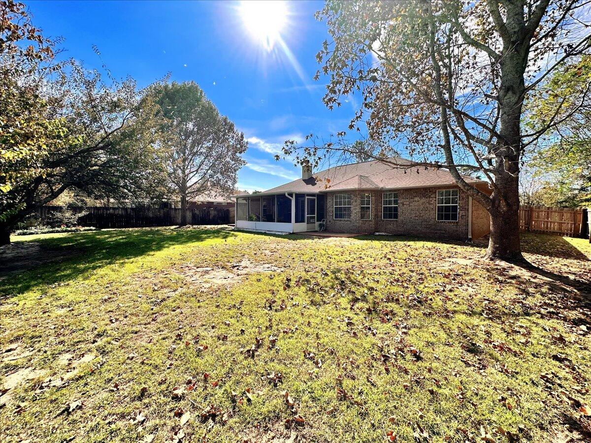 MELISSA OAKS - Residential