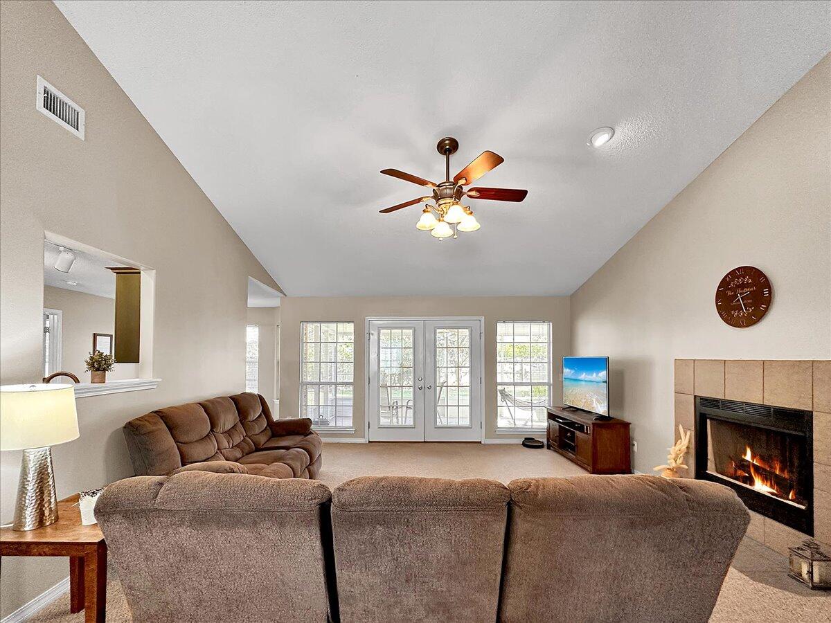 MELISSA OAKS - Residential