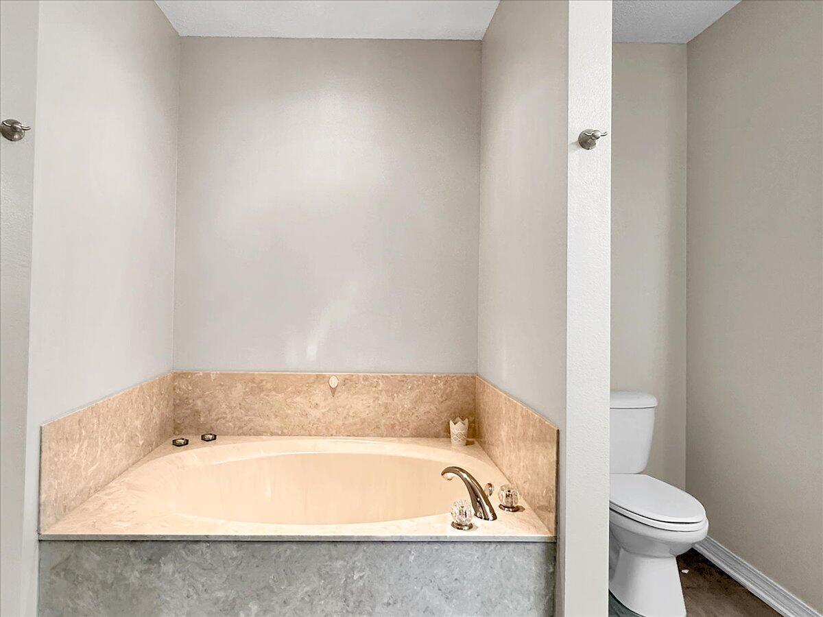 MELISSA OAKS - Residential