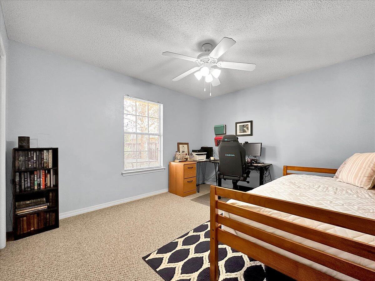 MELISSA OAKS - Residential