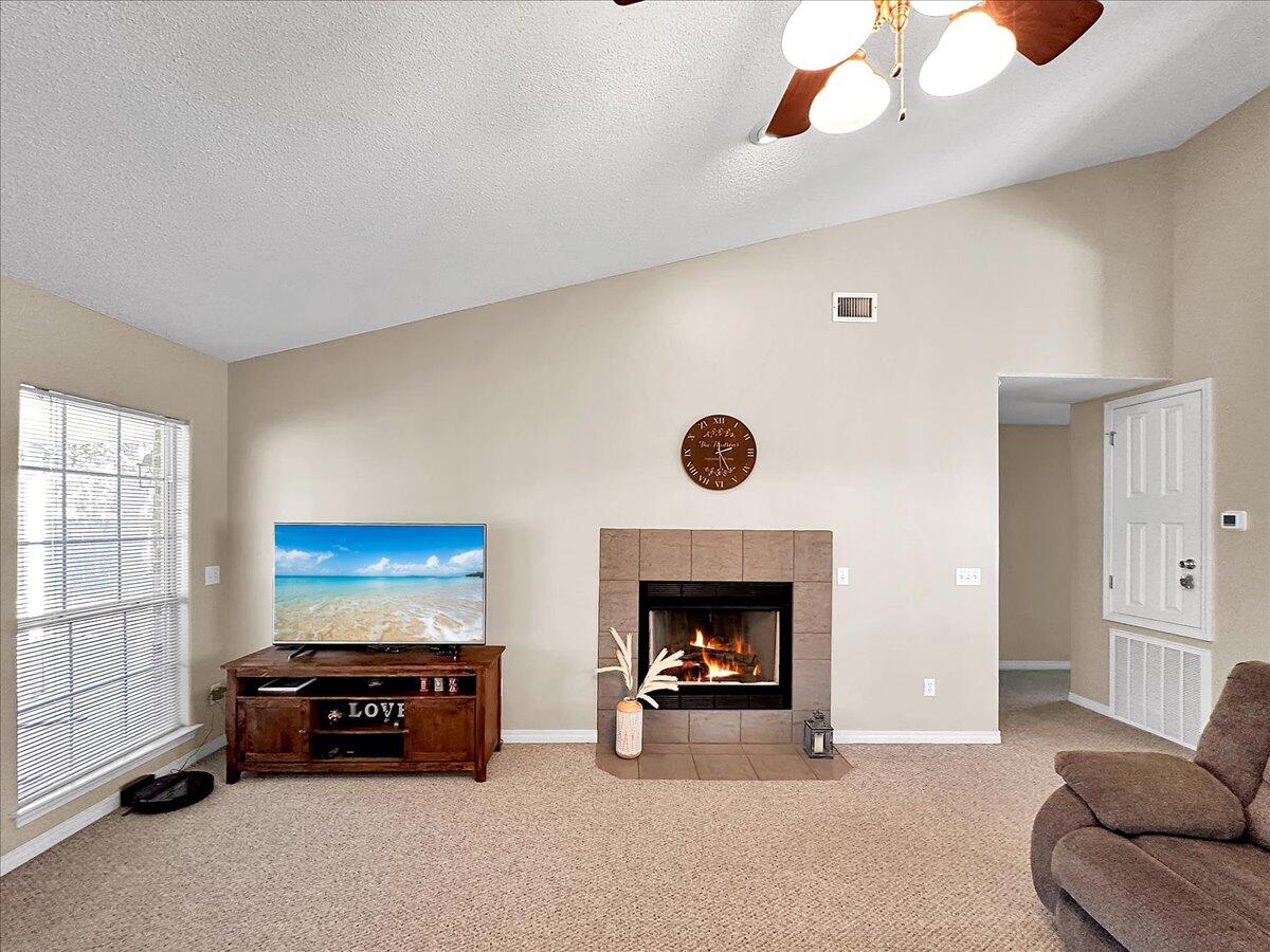 MELISSA OAKS - Residential