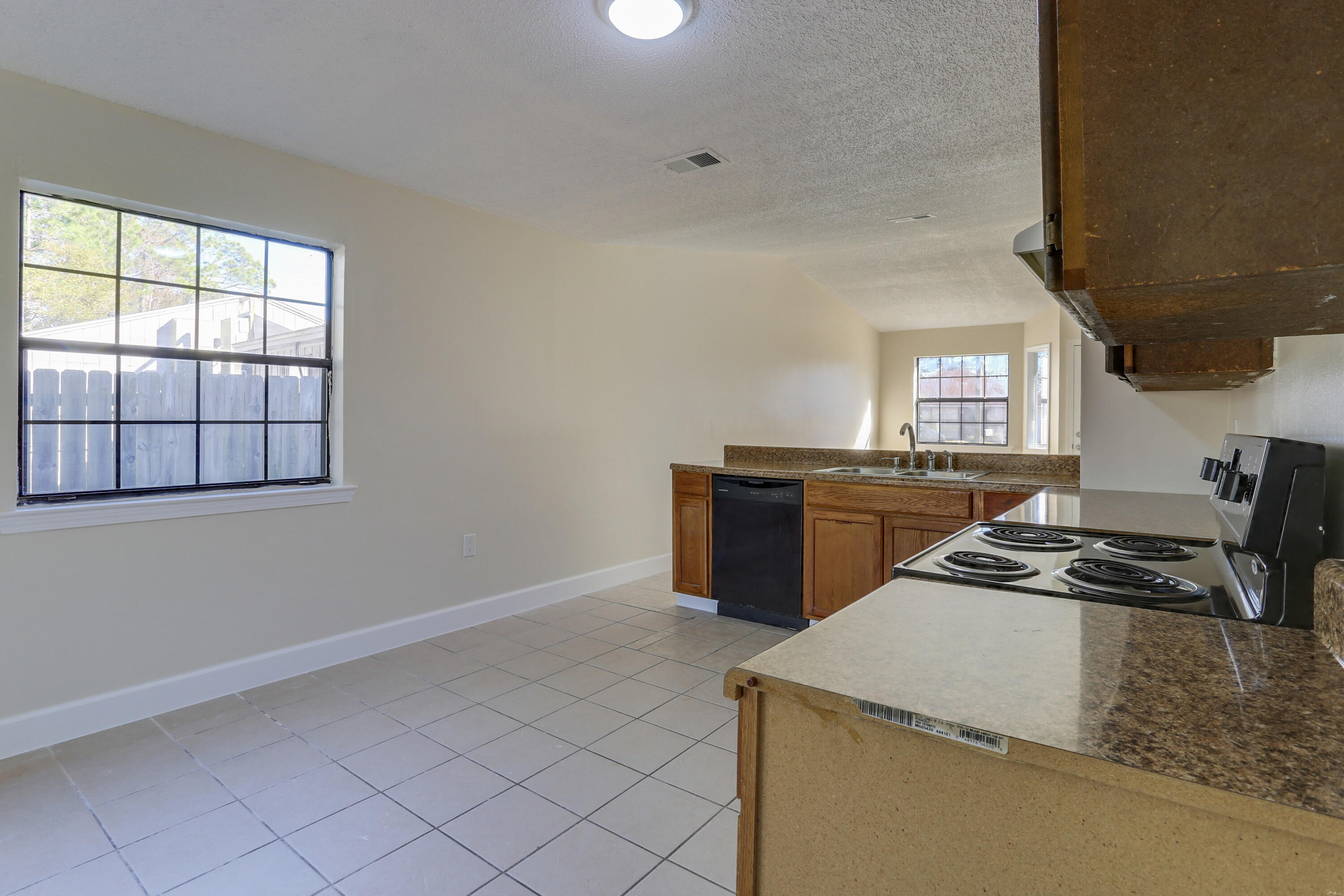 CARRACRES WEST - Residential