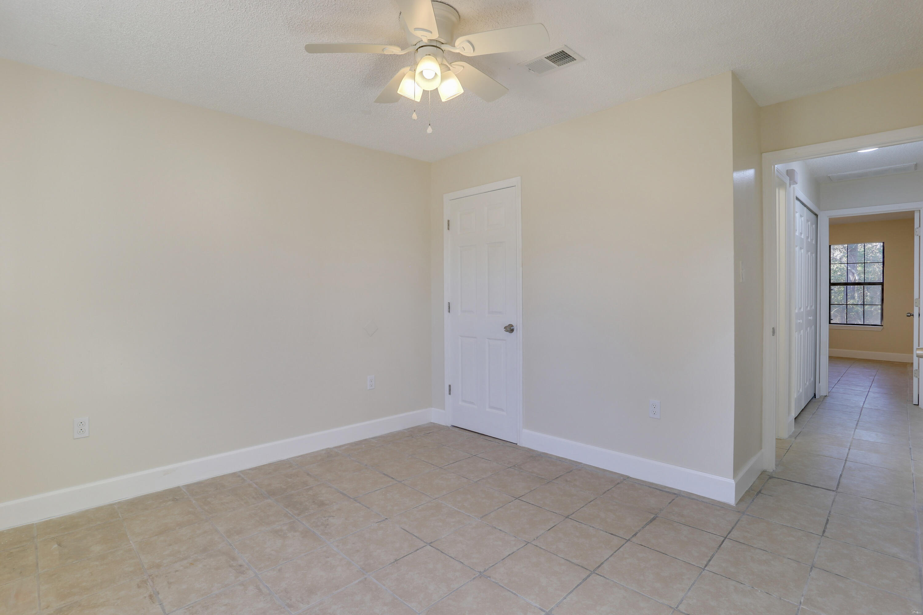 CARRACRES WEST - Residential