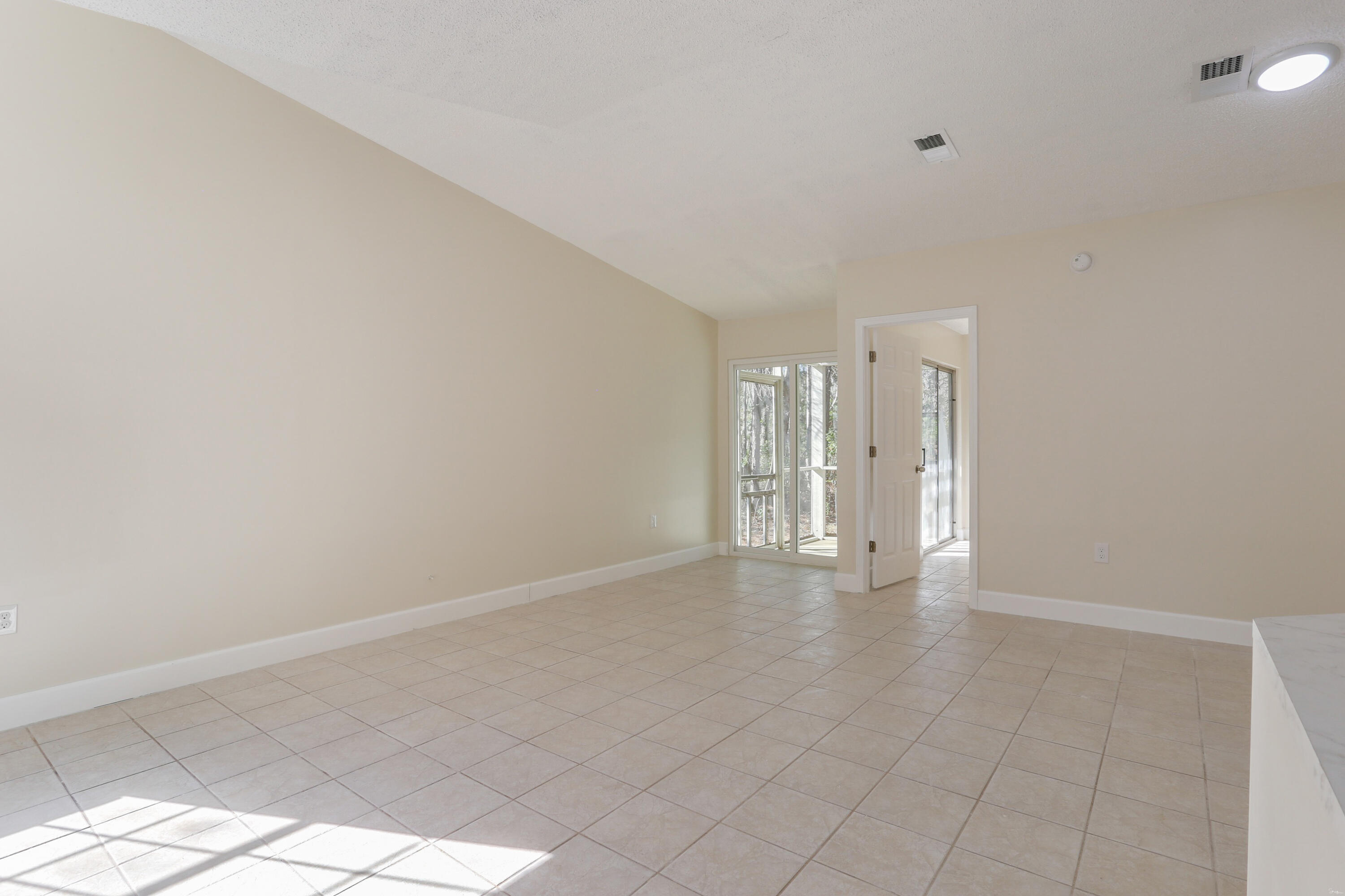 CARRACRES WEST - Residential