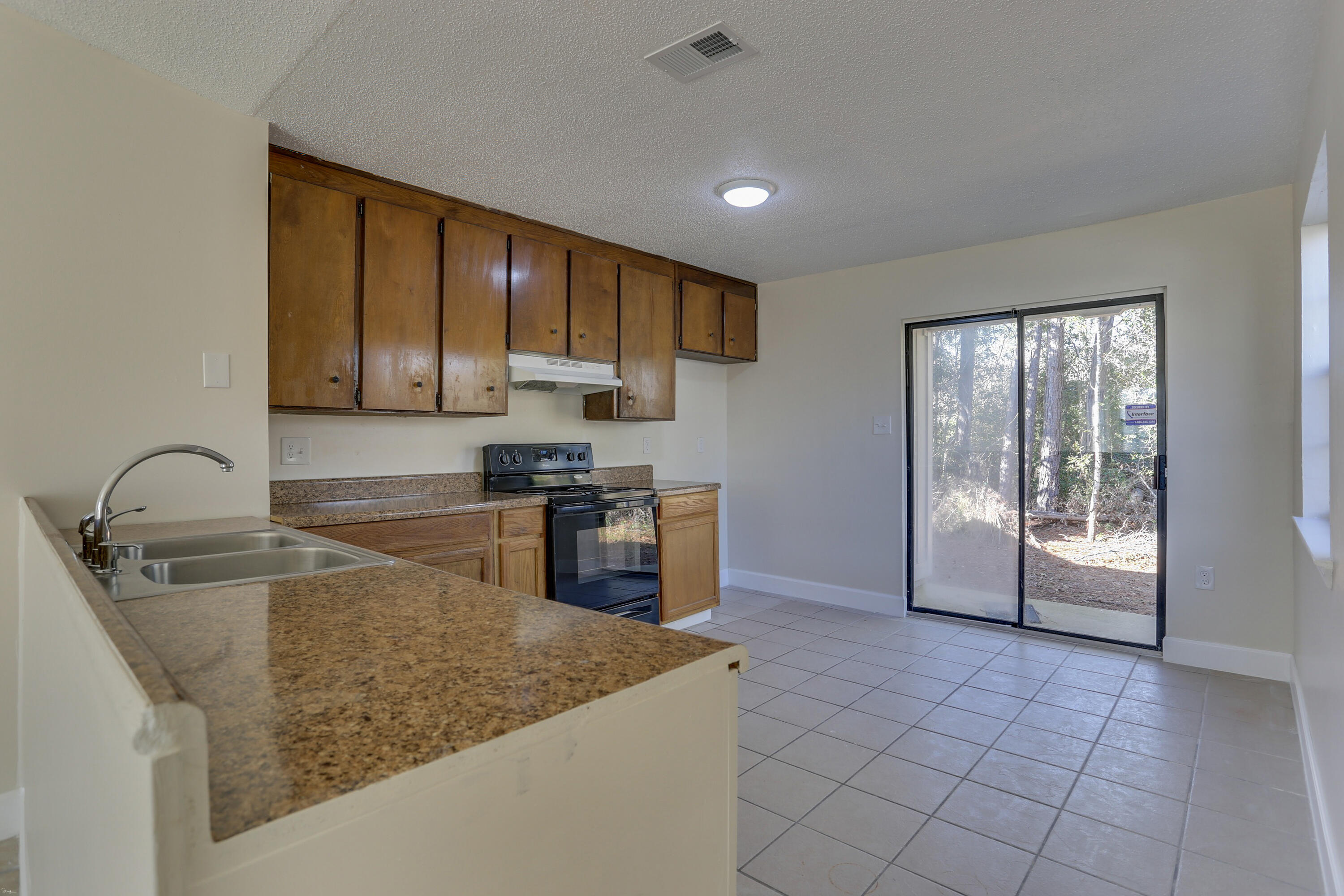 CARRACRES WEST - Residential