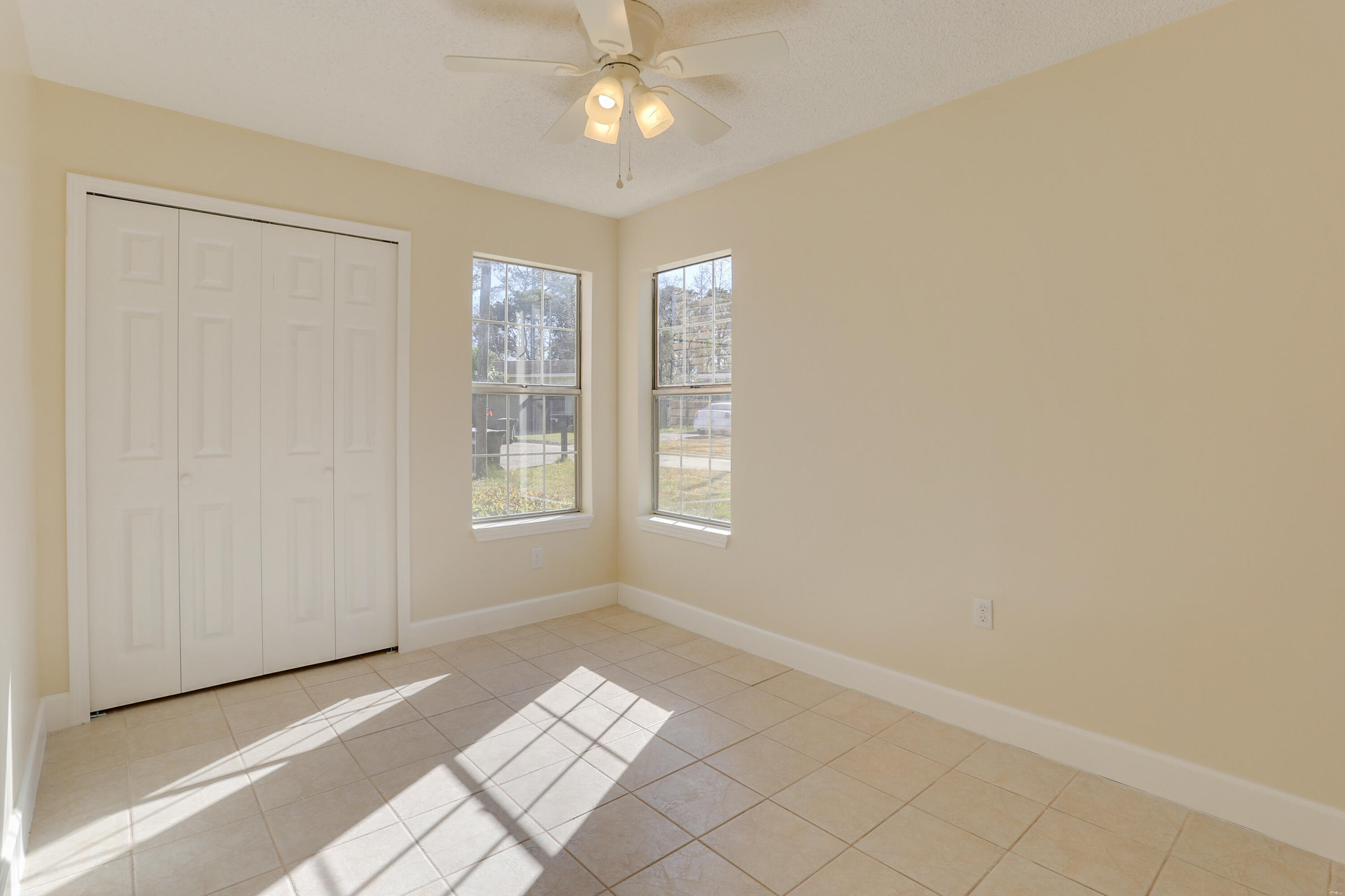 CARRACRES WEST - Residential