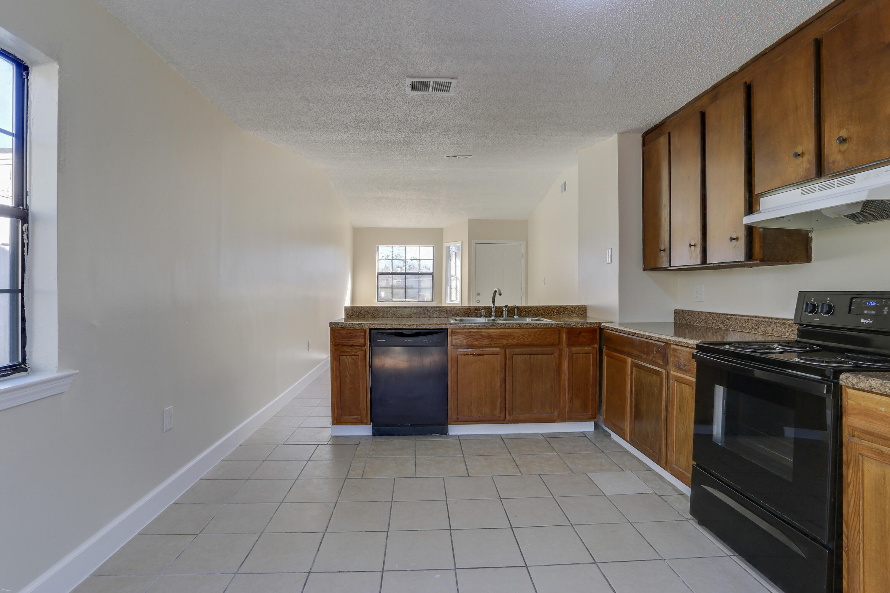 CARRACRES WEST - Residential