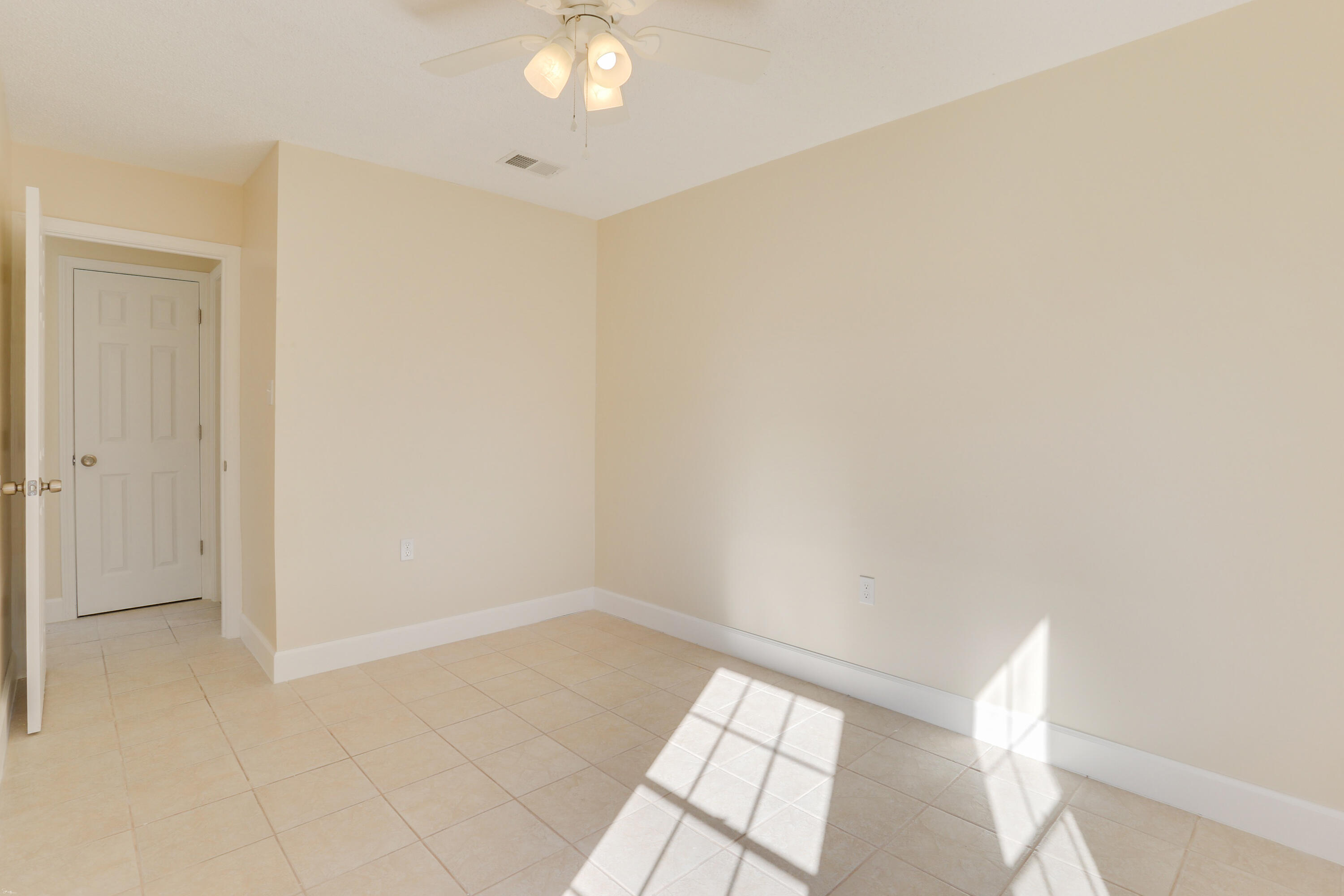 CARRACRES WEST - Residential