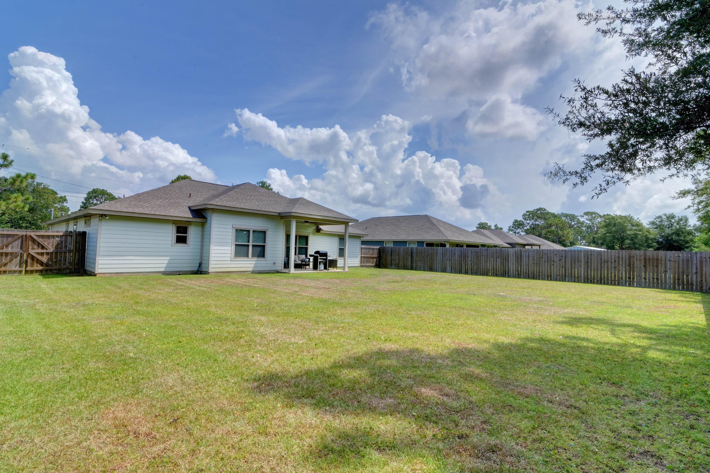 NAVARRE S/D 2ND ADDN - Residential