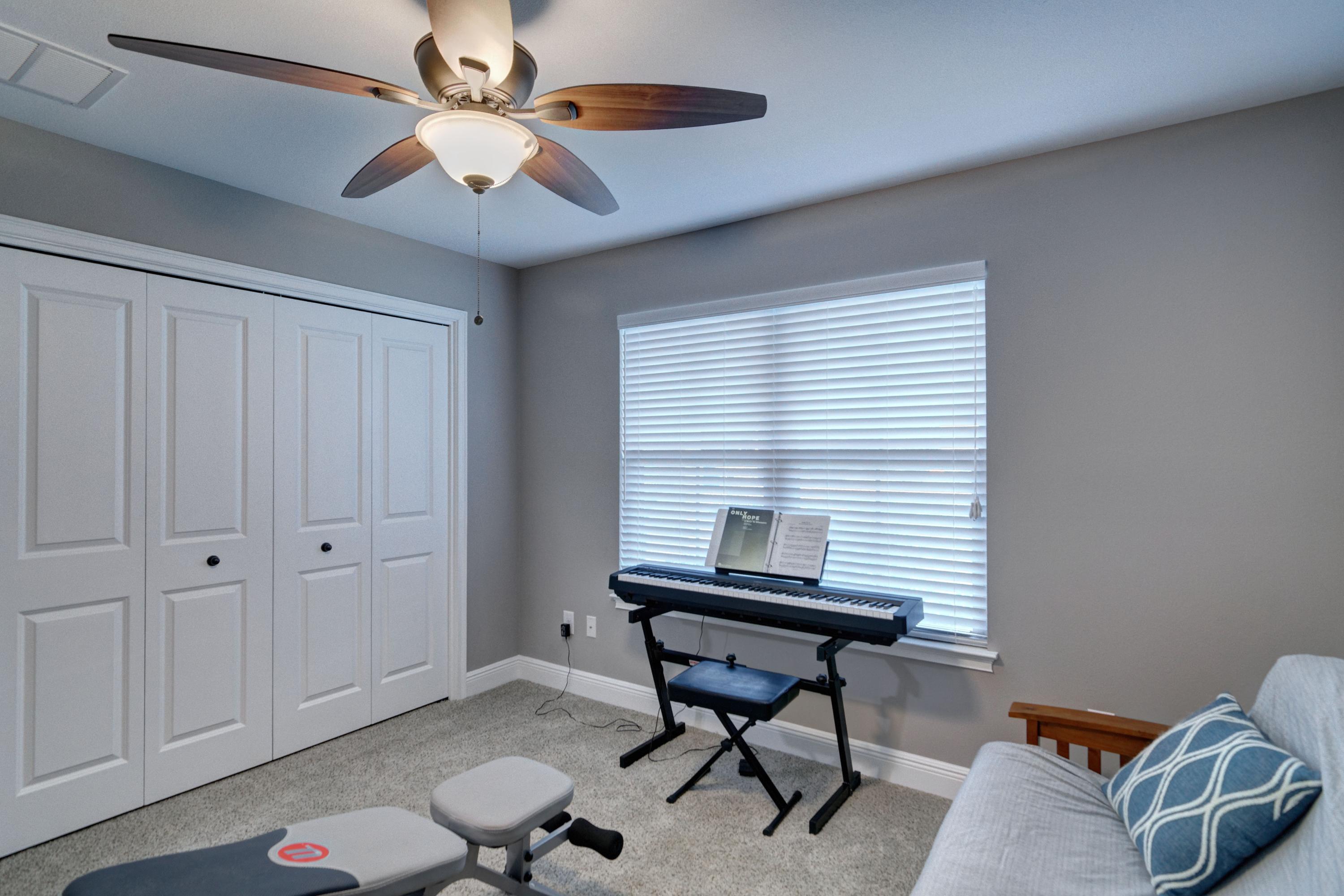 NAVARRE S/D 2ND ADDN - Residential