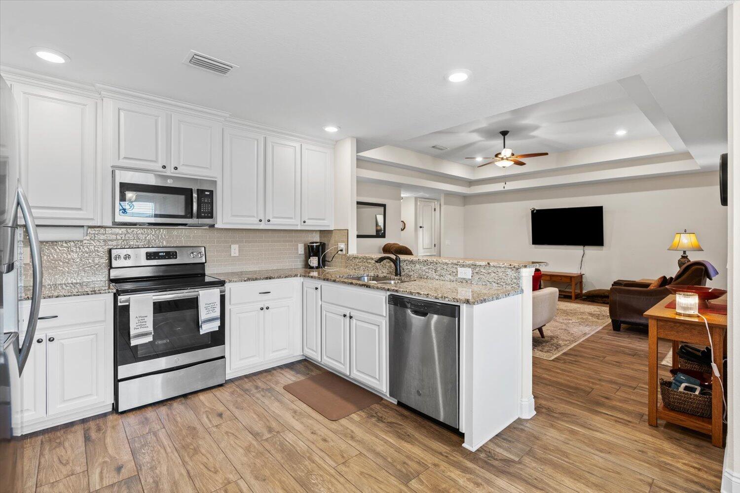 PLANTATION WOODS - Residential