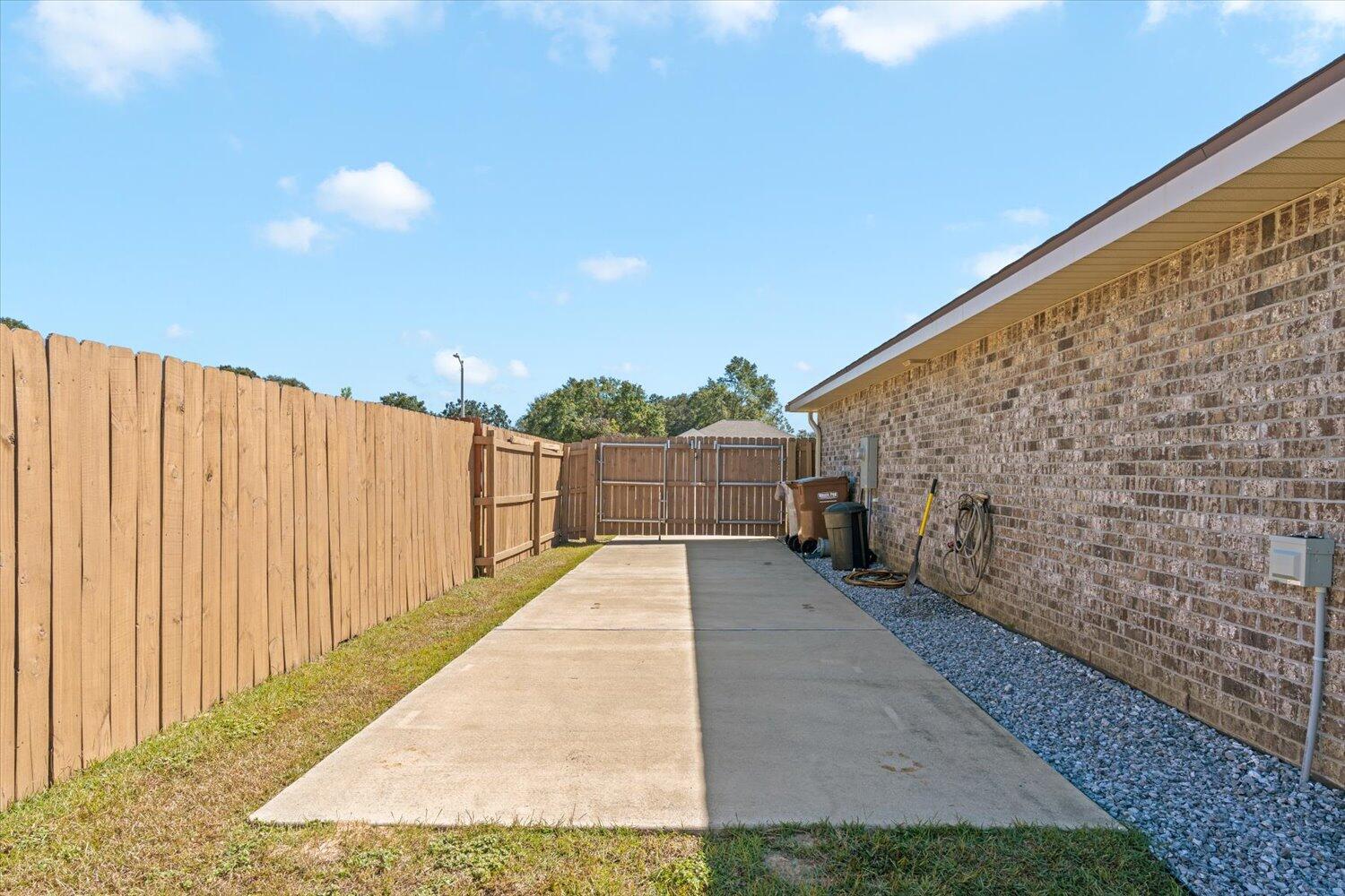 PLANTATION WOODS - Residential