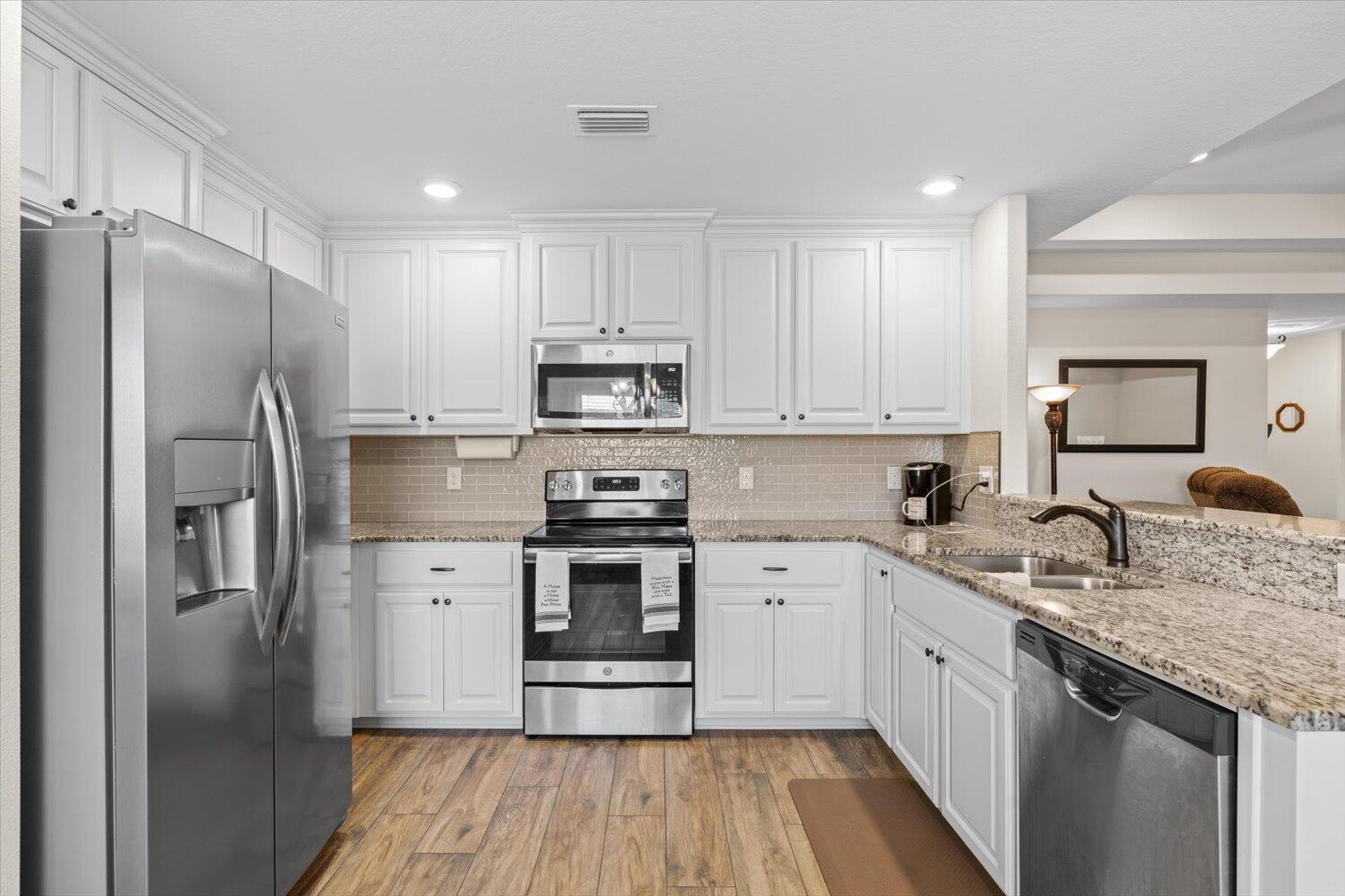 PLANTATION WOODS - Residential