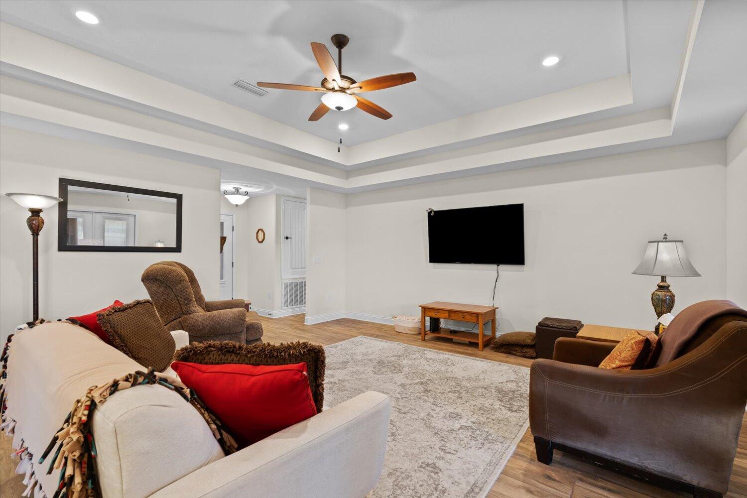 PLANTATION WOODS - Residential