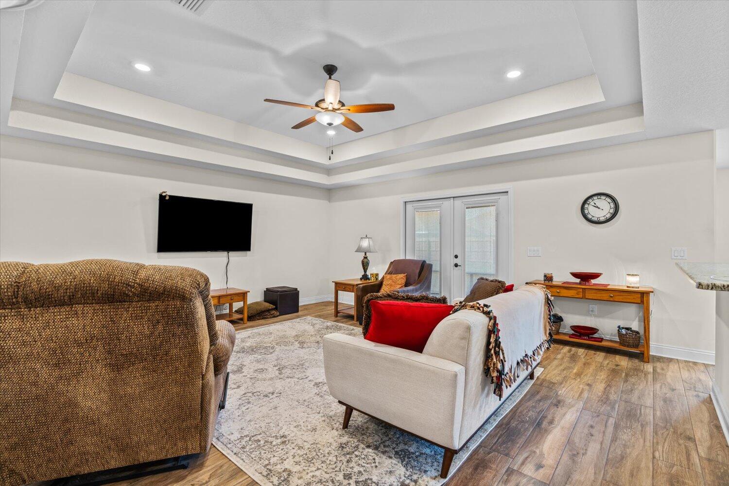 PLANTATION WOODS - Residential