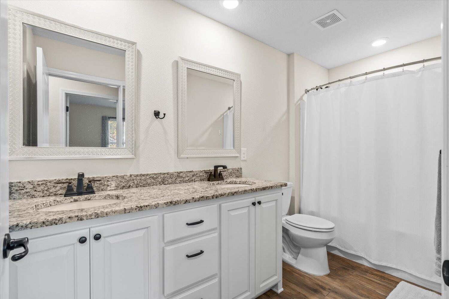 PLANTATION WOODS - Residential