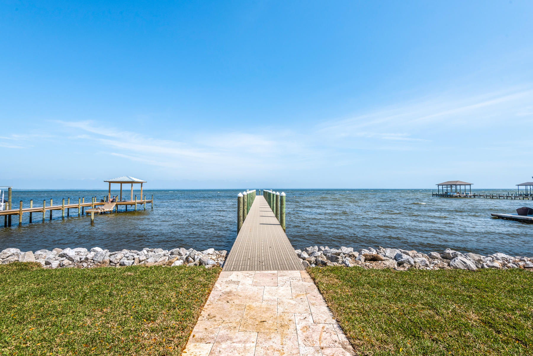 Cobbs Point - Residential