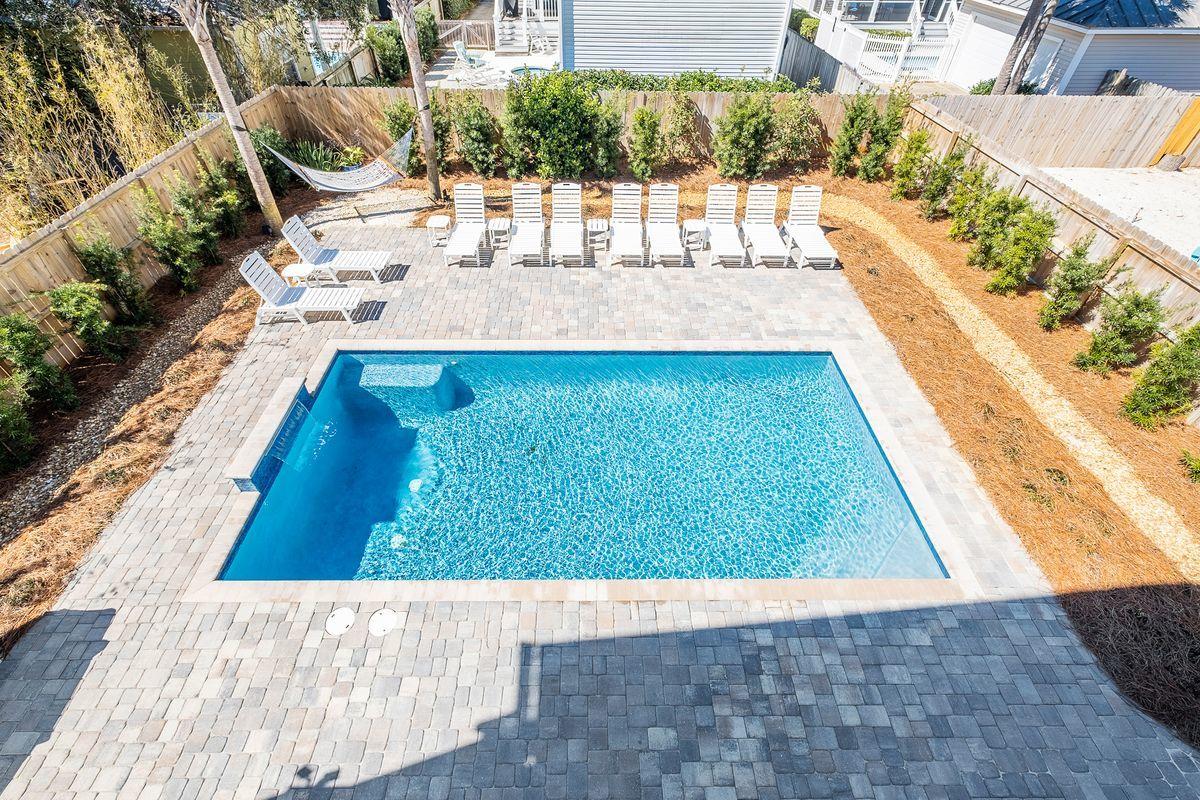 CRYSTAL BEACH - Residential