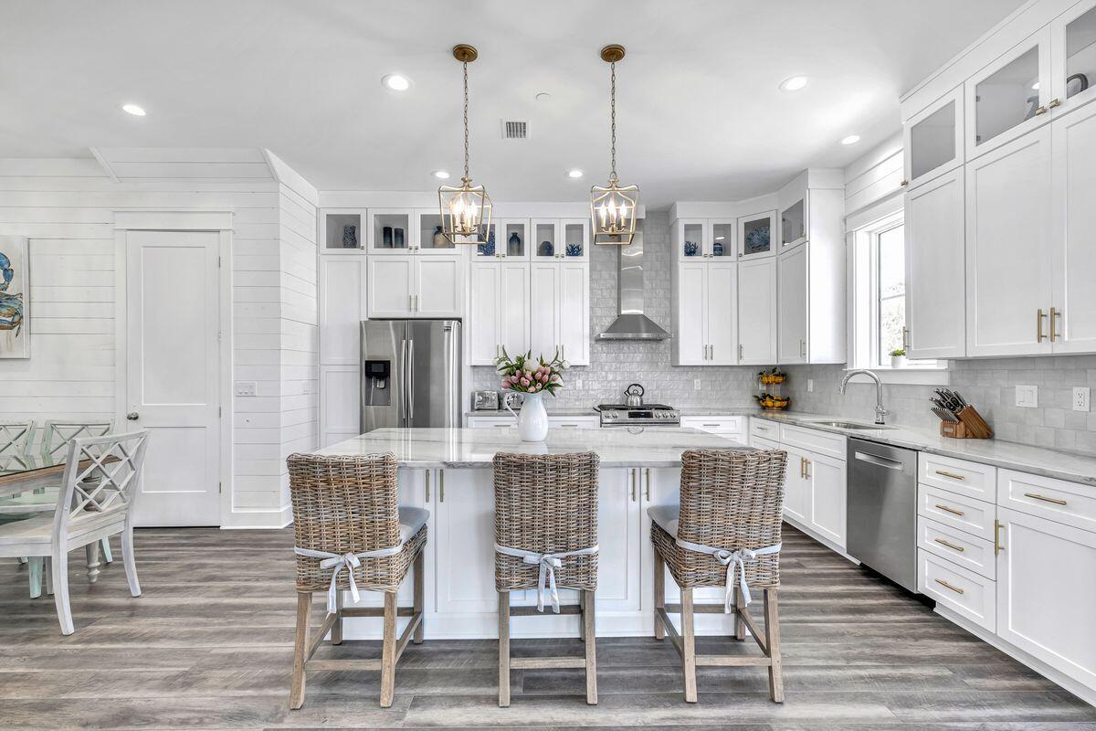 CRYSTAL BEACH - Residential