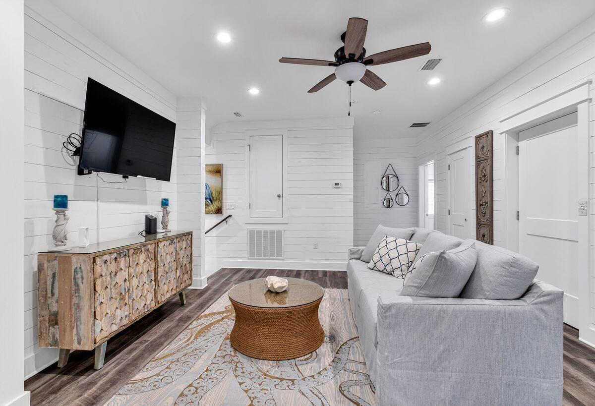 CRYSTAL BEACH - Residential