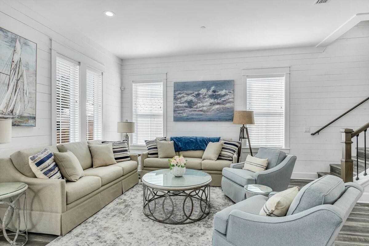 CRYSTAL BEACH - Residential