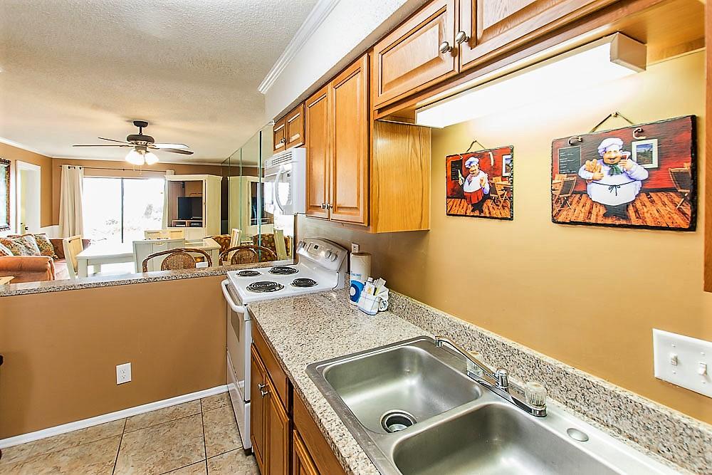 TRADEWIND CONDOS - Residential