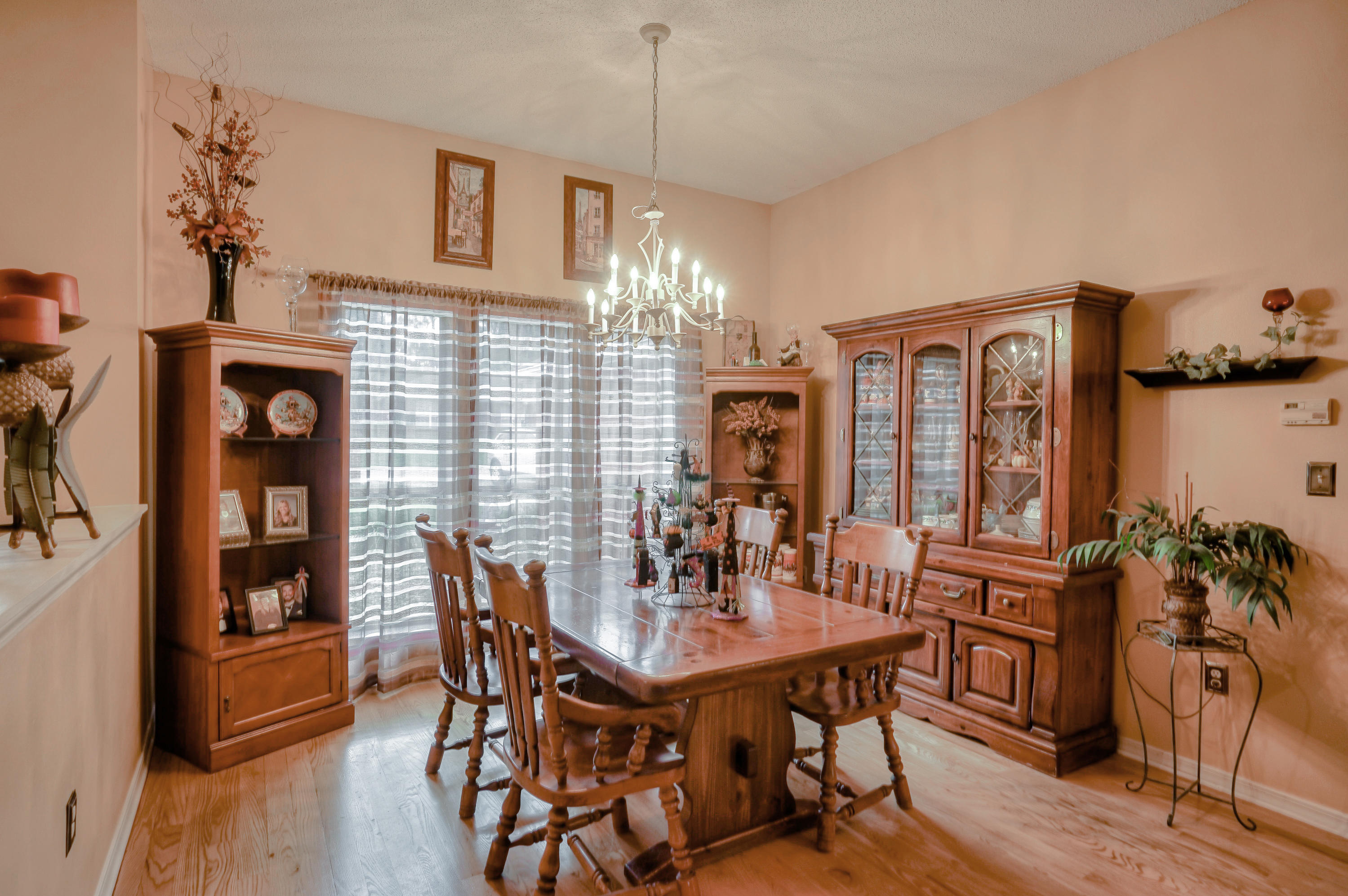 CRESTVIEW (231100.00) - Residential