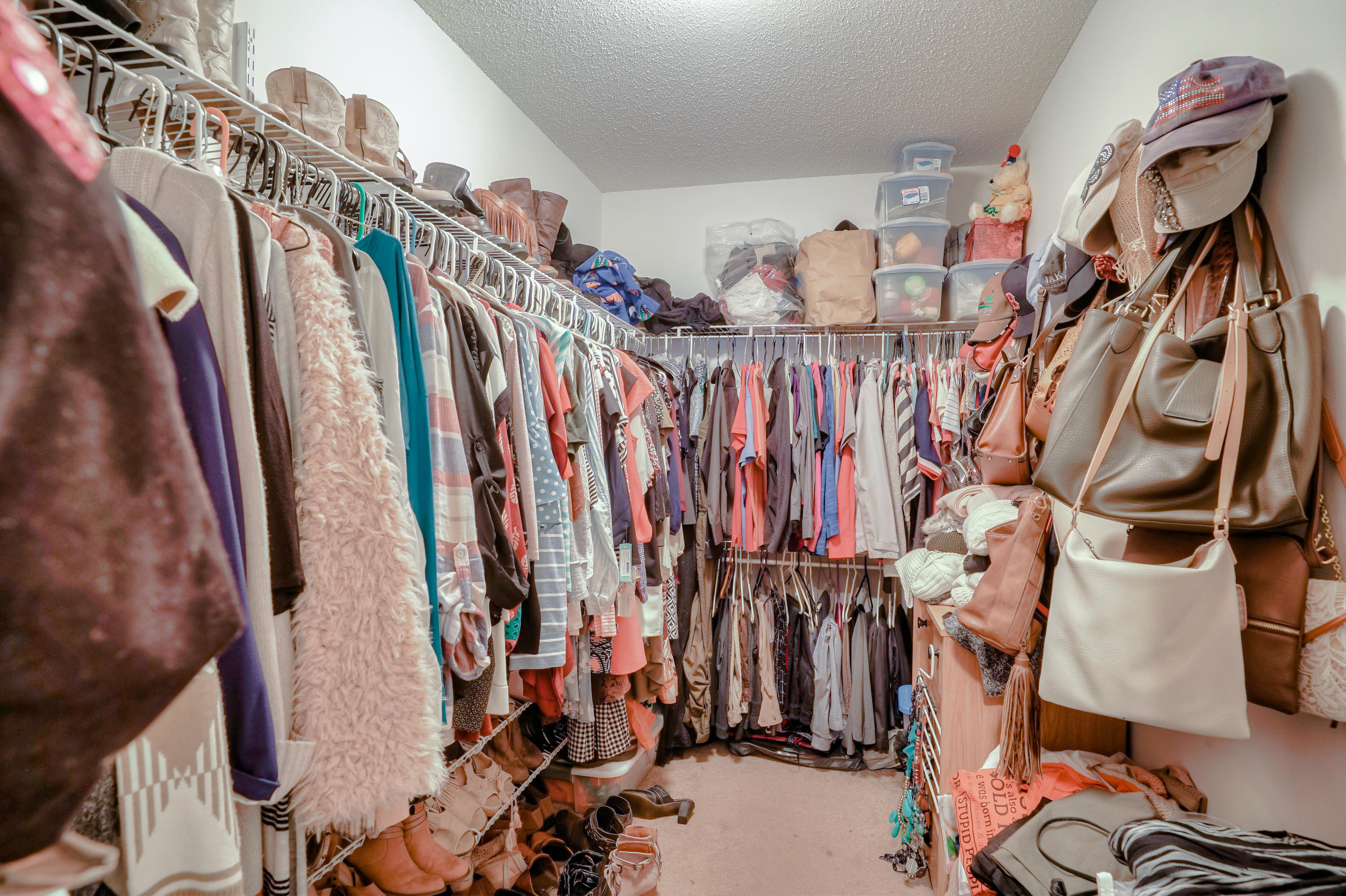 CRESTVIEW (231100.00) - Residential