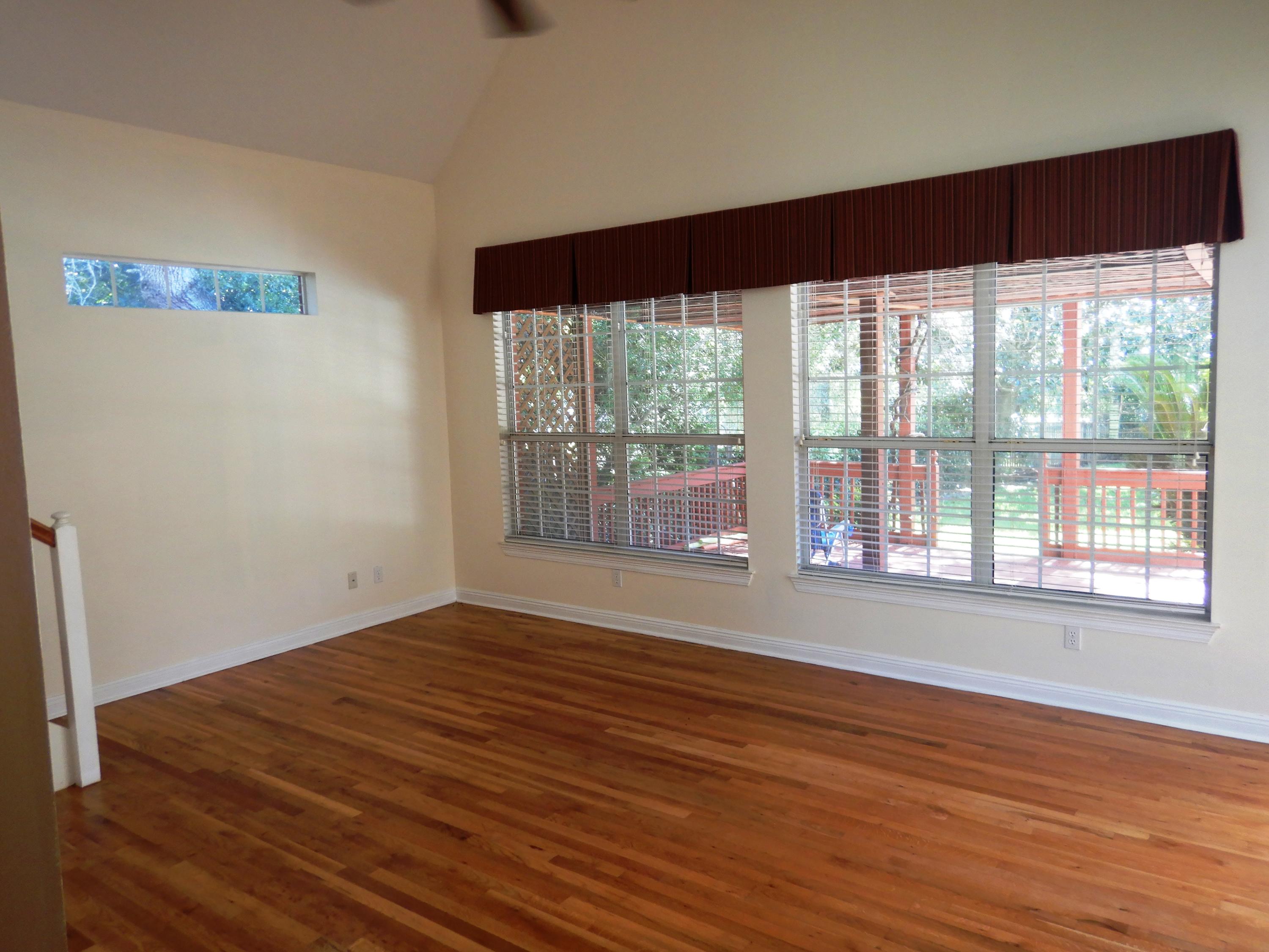 INDIAN CREEK S/D Lot 2 - Residential