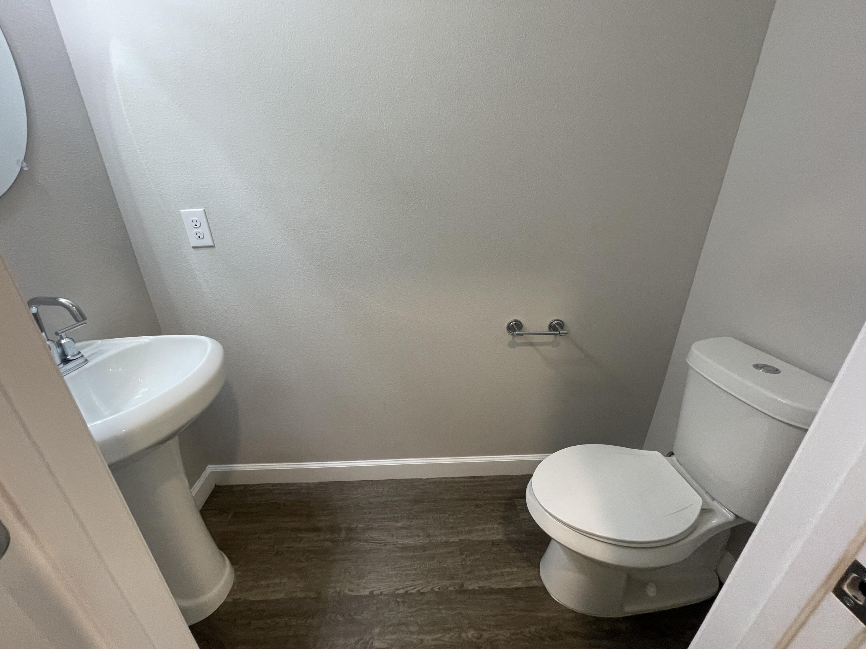 STABLE LANES - Residential Lease