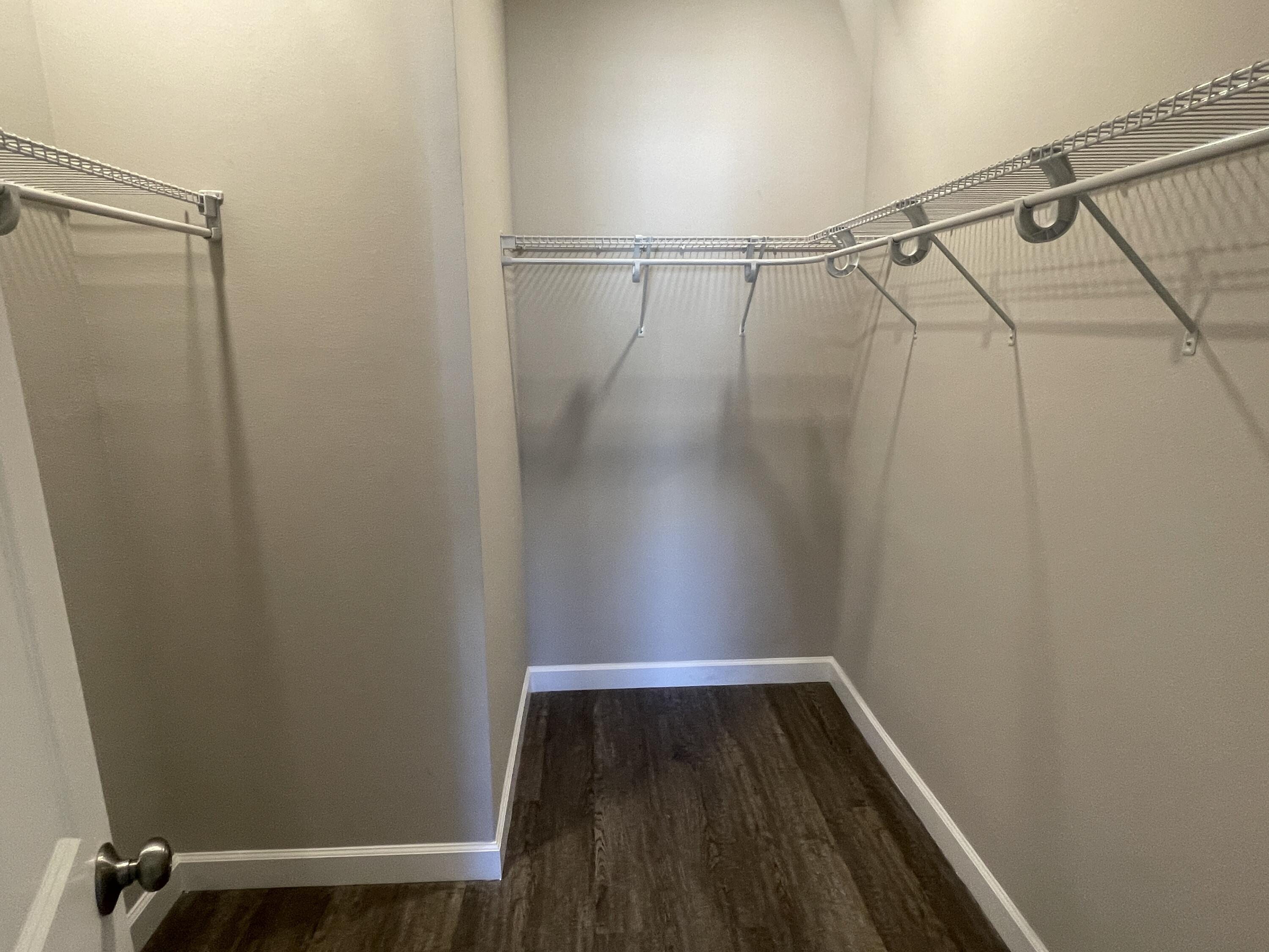 STABLE LANES - Residential Lease