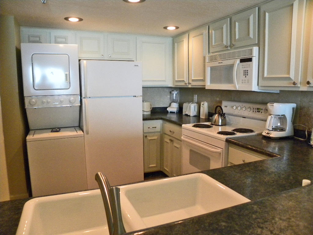 BREAKERS OF FWB PH 1 - Residential