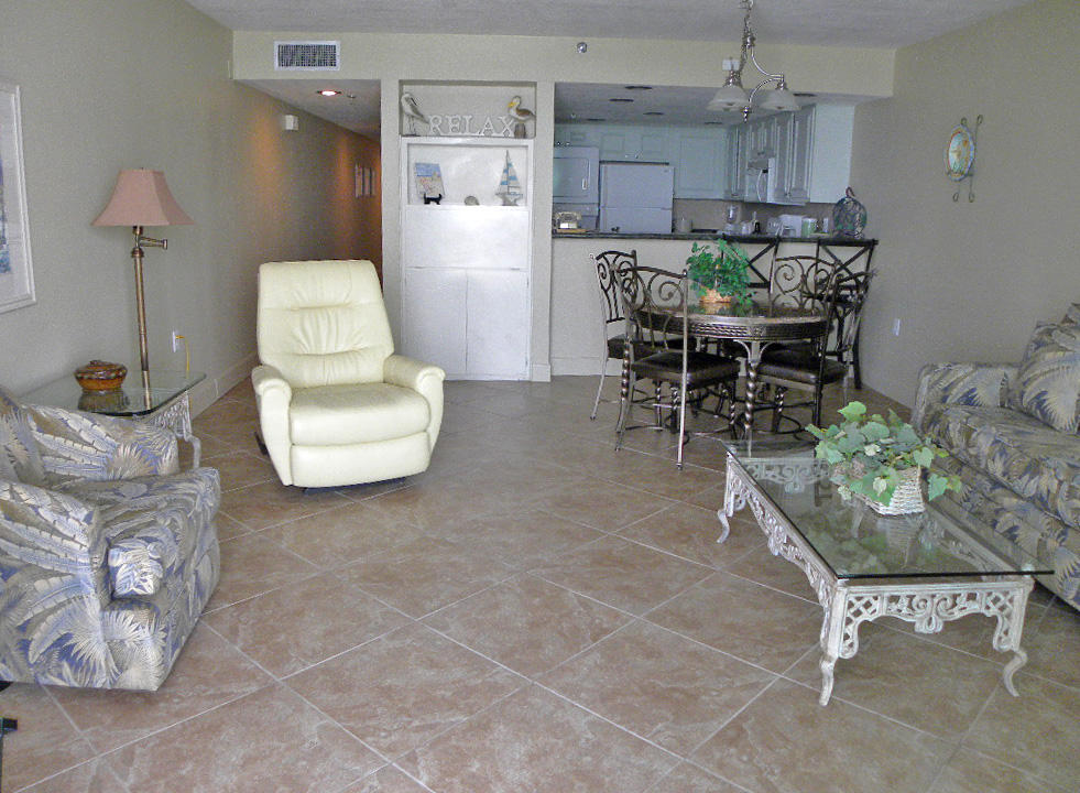 BREAKERS OF FWB PH 1 - Residential