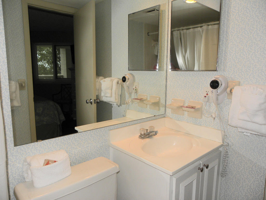 BREAKERS OF FWB PH 1 - Residential