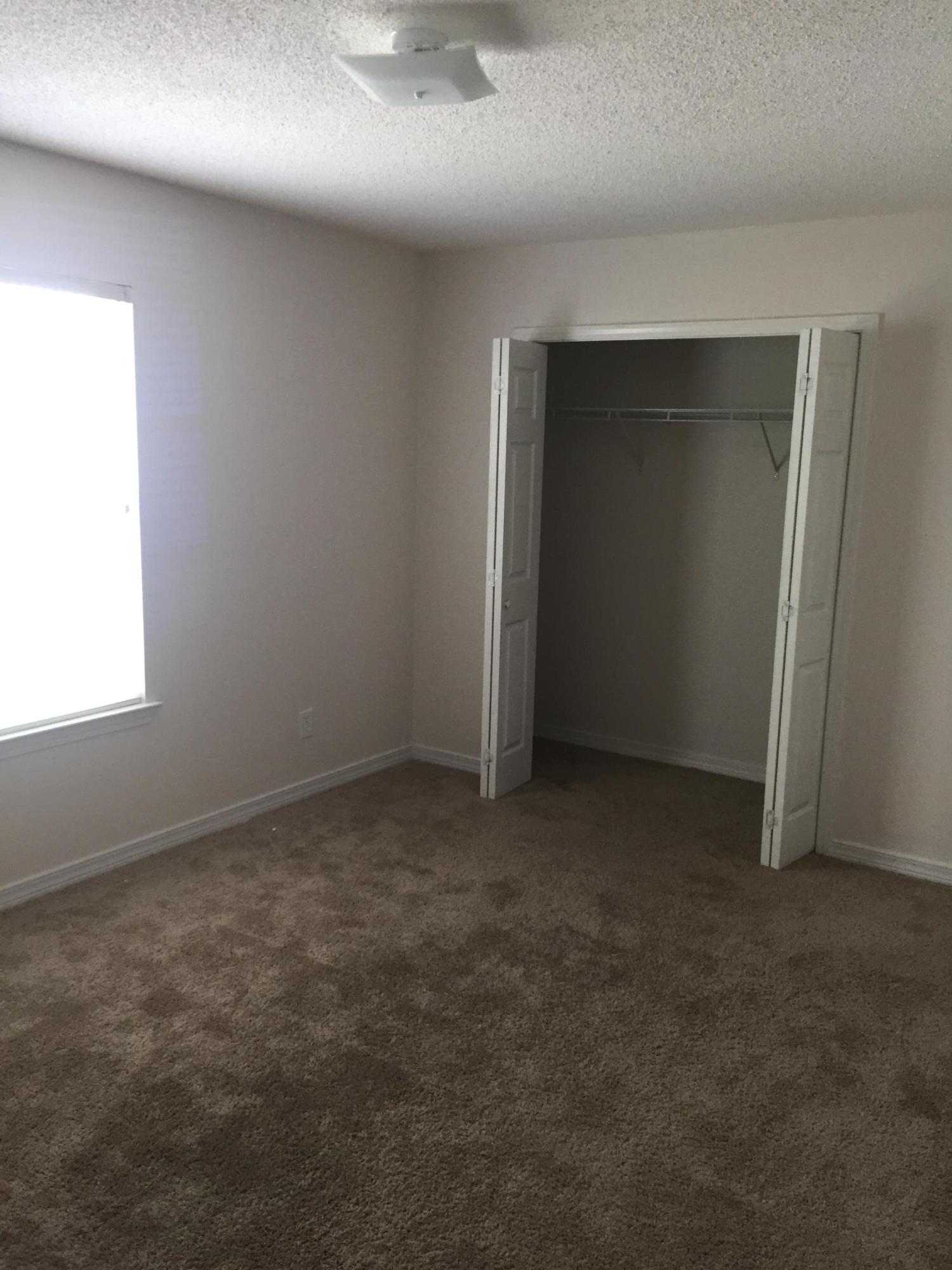 HIDDEN SHORES - Residential