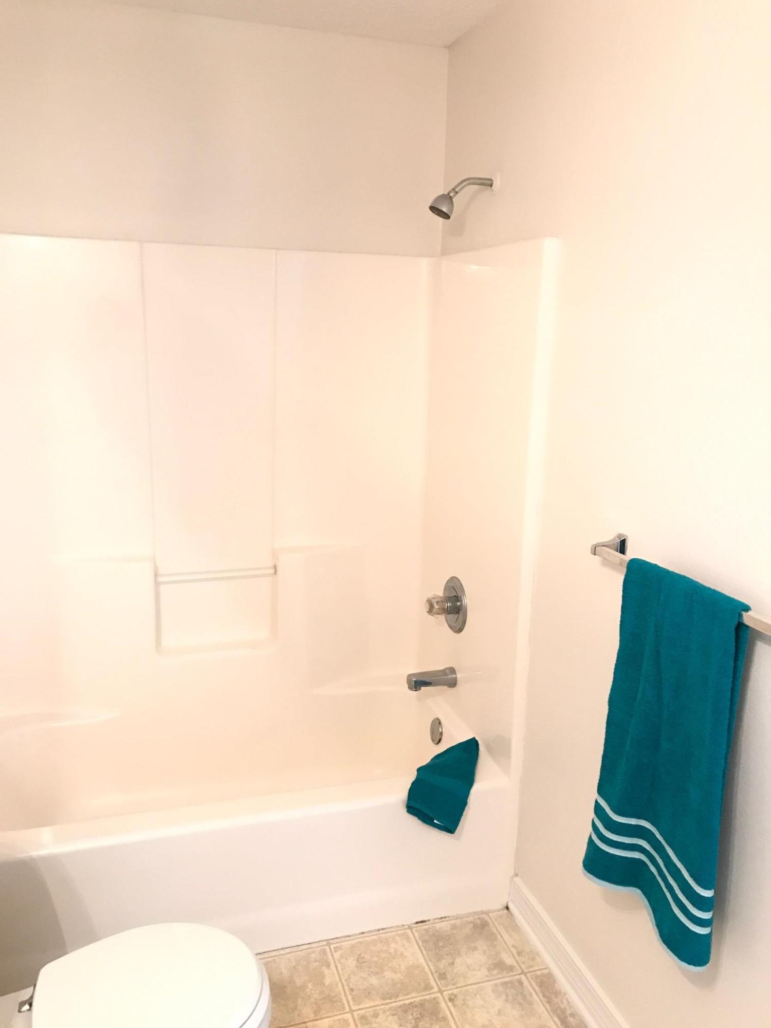 HIDDEN SHORES - Residential