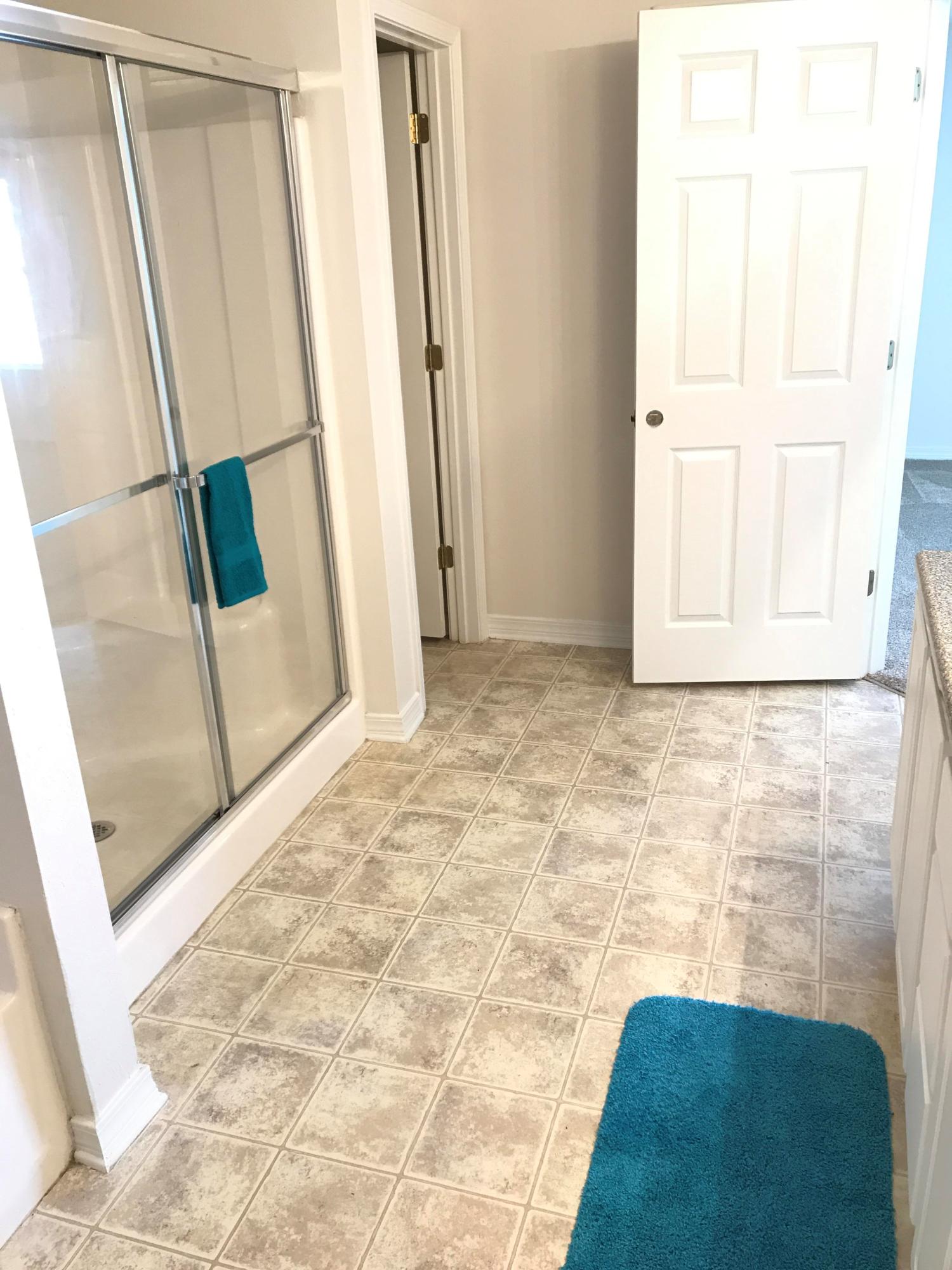 HIDDEN SHORES - Residential