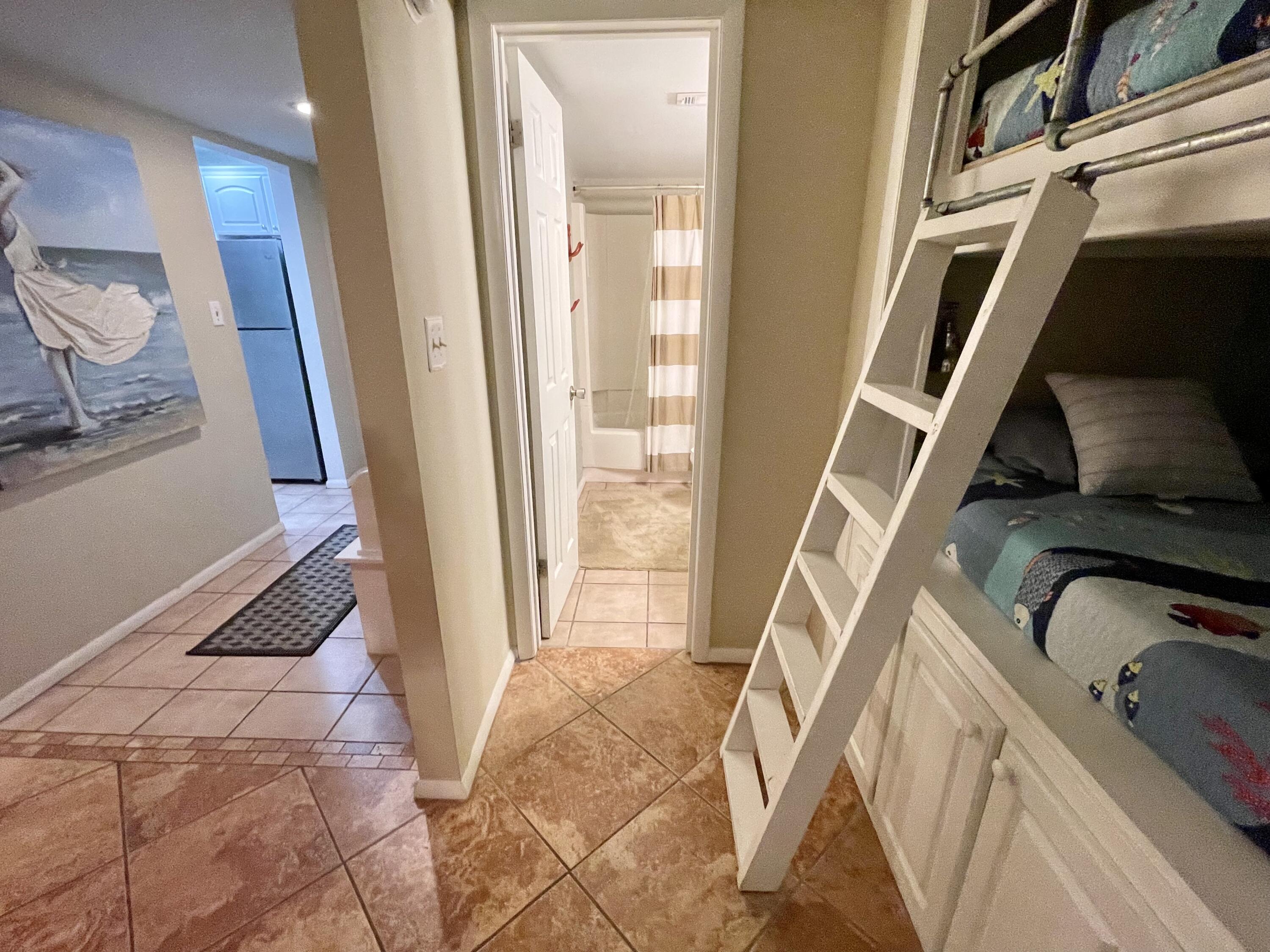 SEASCAPE CONDO GARDEN VILLA - Residential