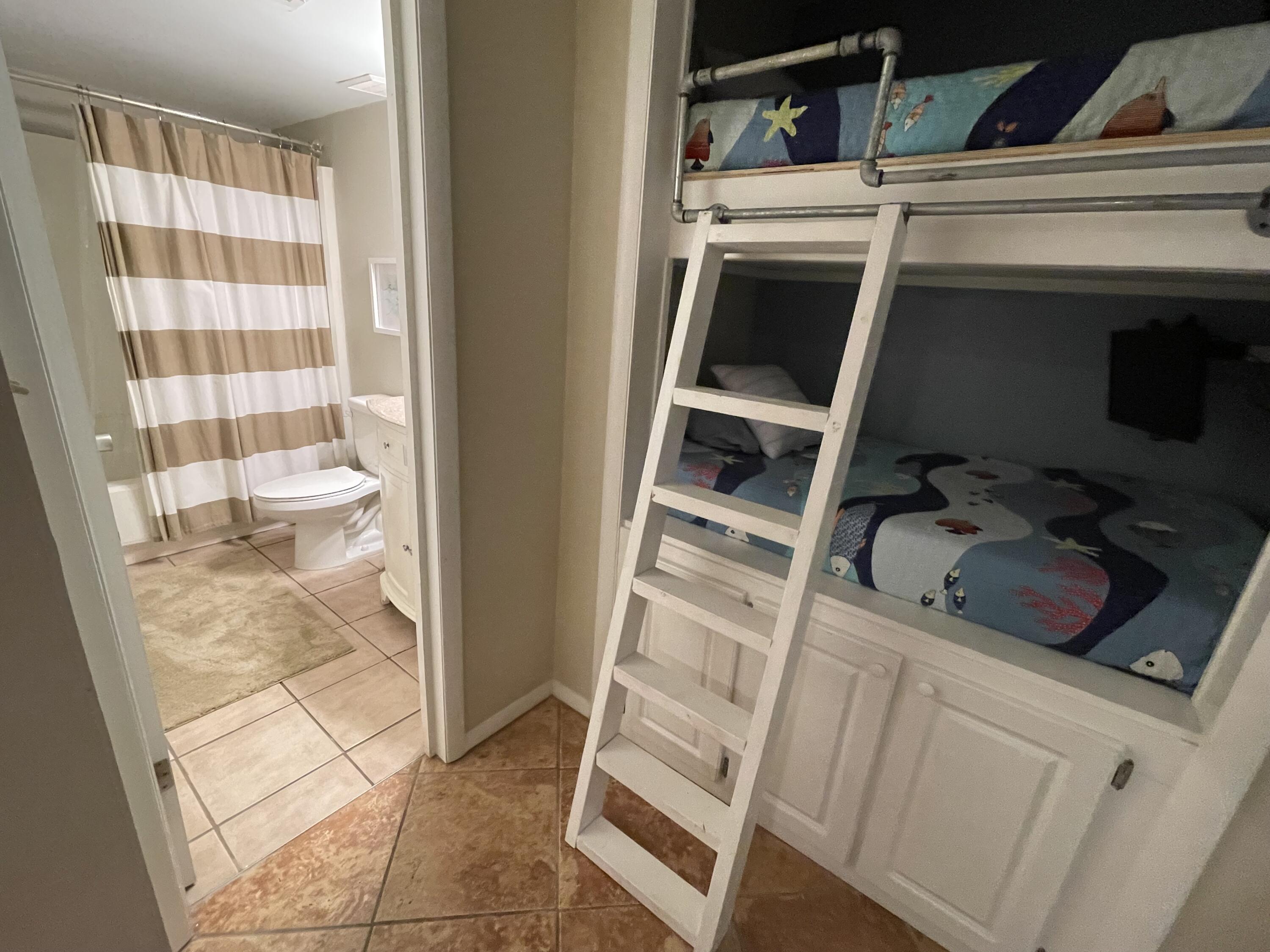 SEASCAPE CONDO GARDEN VILLA - Residential