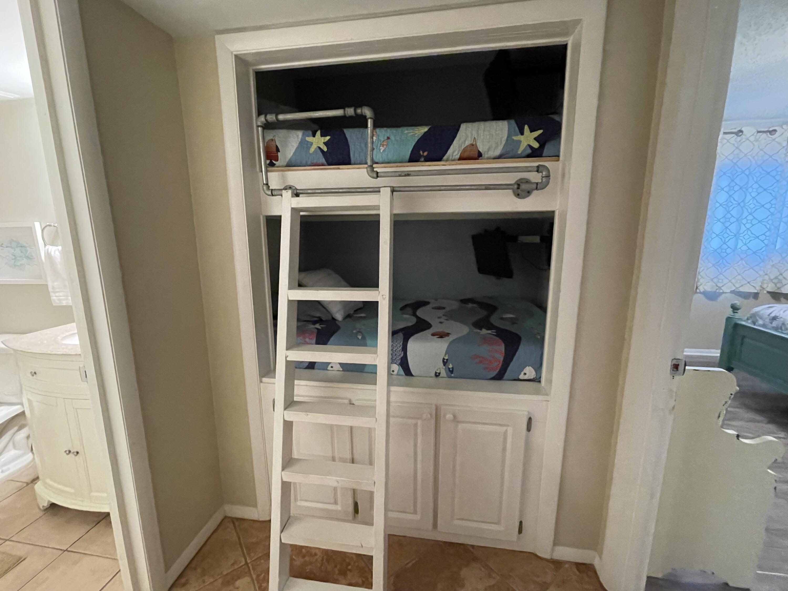 SEASCAPE CONDO GARDEN VILLA - Residential