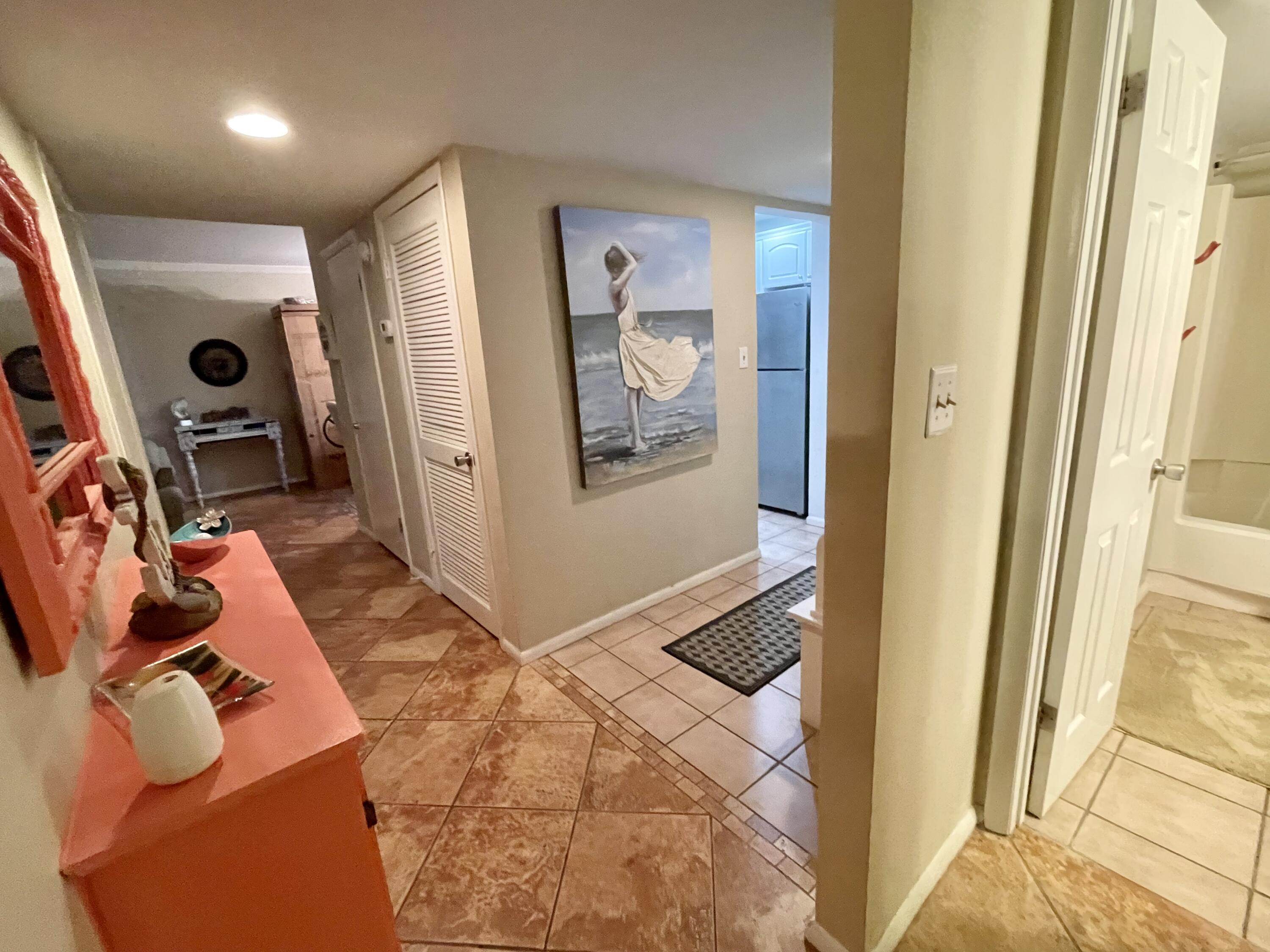 SEASCAPE CONDO GARDEN VILLA - Residential