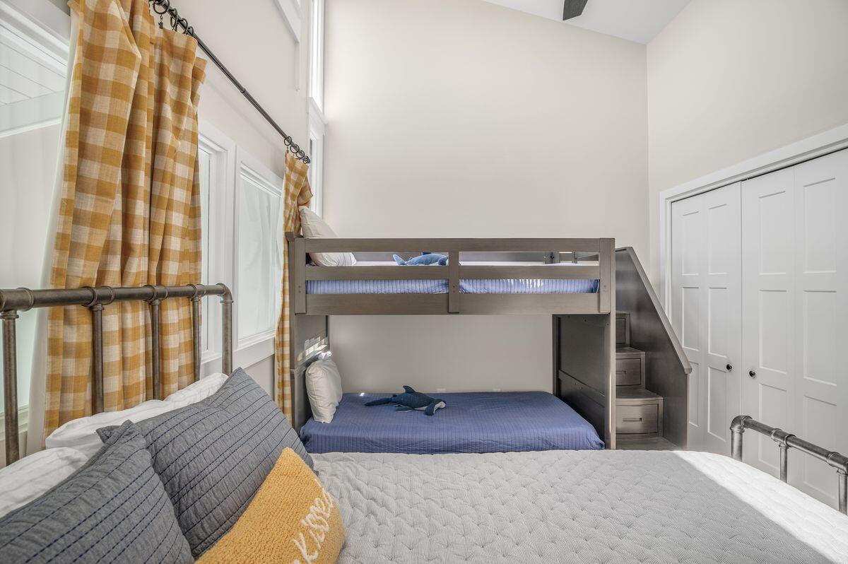 SUNNYSIDE BEACH & TENNIS CONDO - Residential