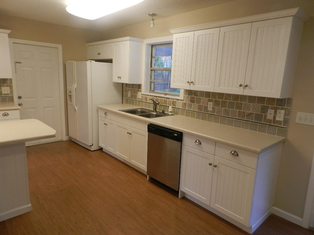 COUNTRY CLUB ESTATES 1ST ADDN - Residential