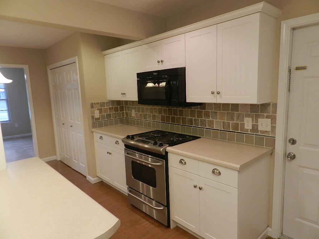 COUNTRY CLUB ESTATES 1ST ADDN - Residential