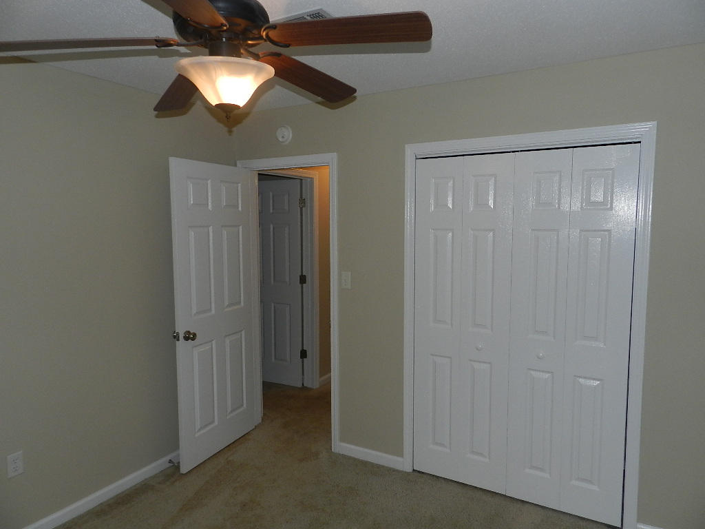 COUNTRY CLUB ESTATES 1ST ADDN - Residential