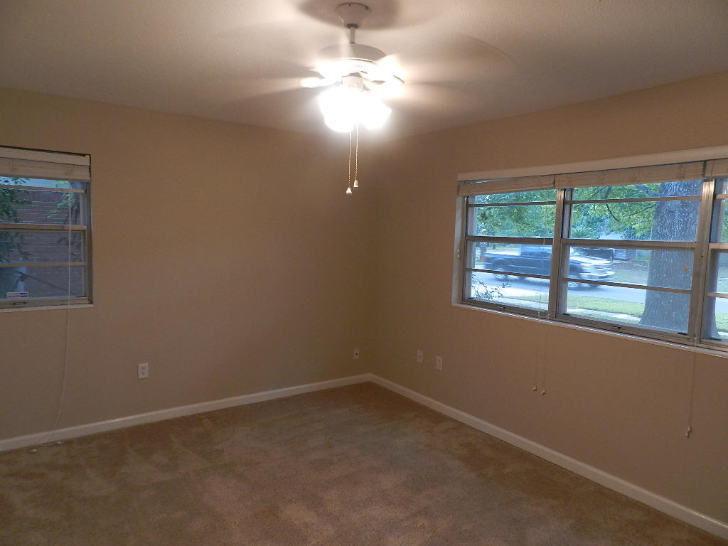 COUNTRY CLUB ESTATES 1ST ADDN - Residential