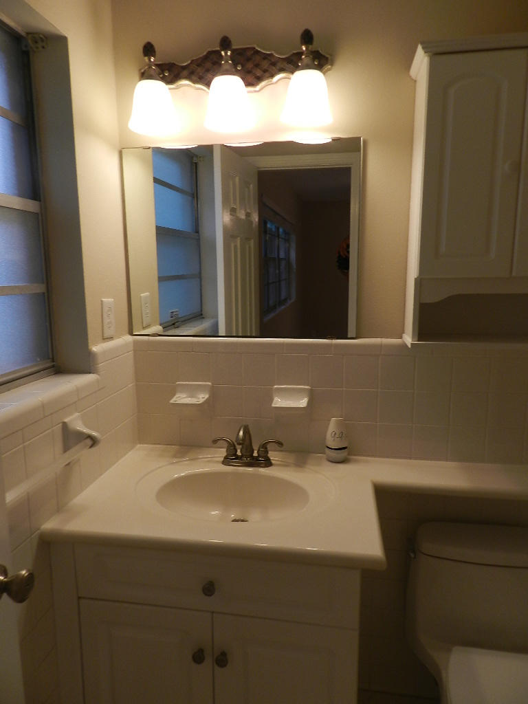 COUNTRY CLUB ESTATES 1ST ADDN - Residential