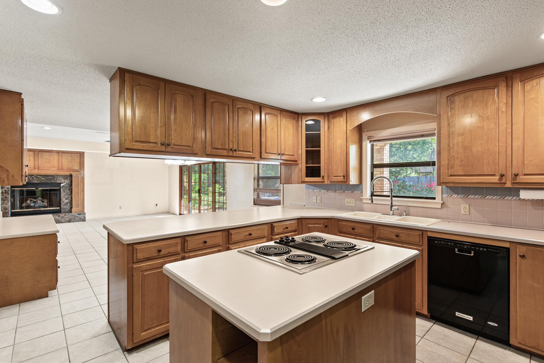 KENWOOD S/D 5TH ADDN - Residential