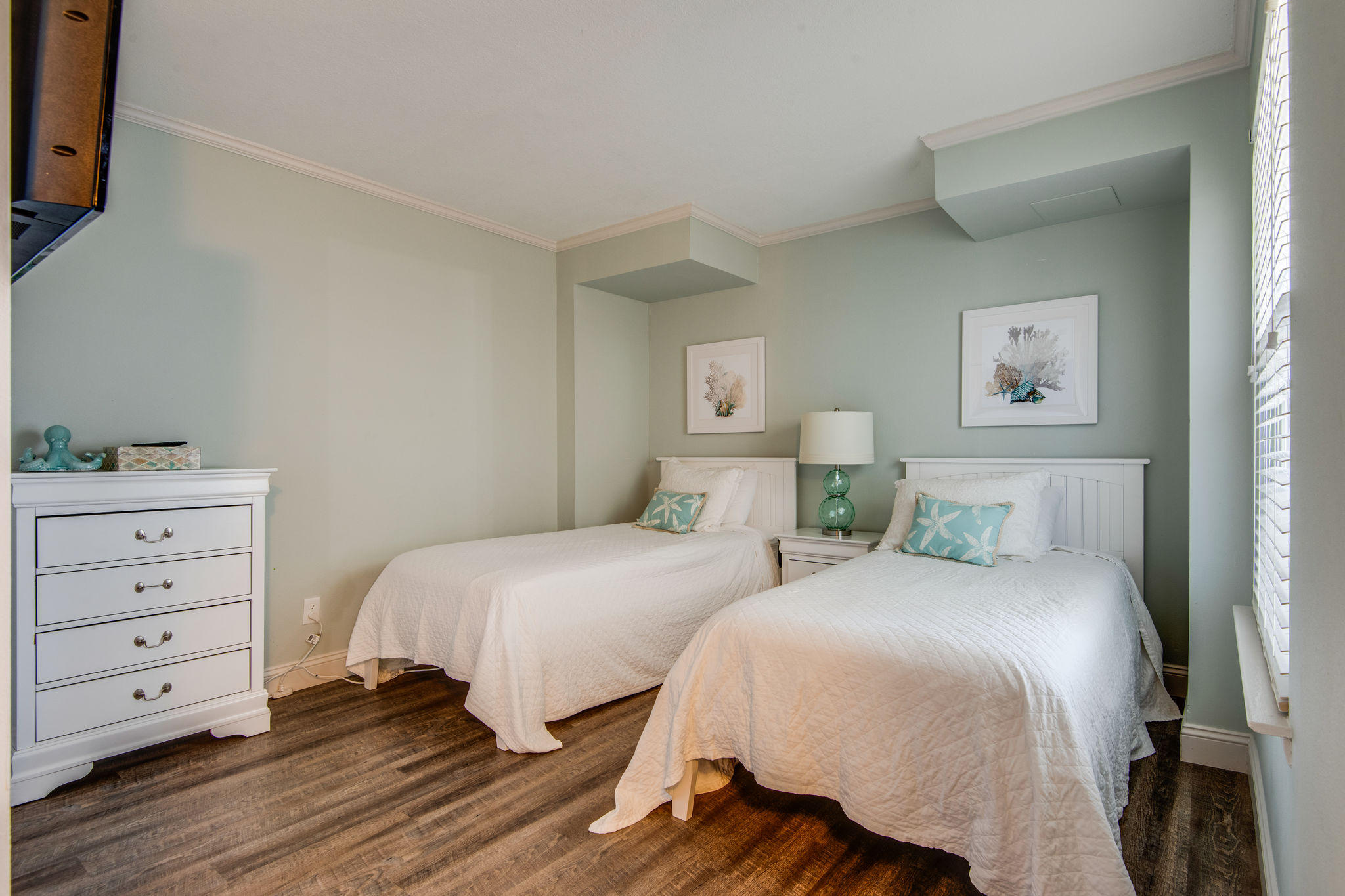 ISLAND ECHO CONDO - Residential